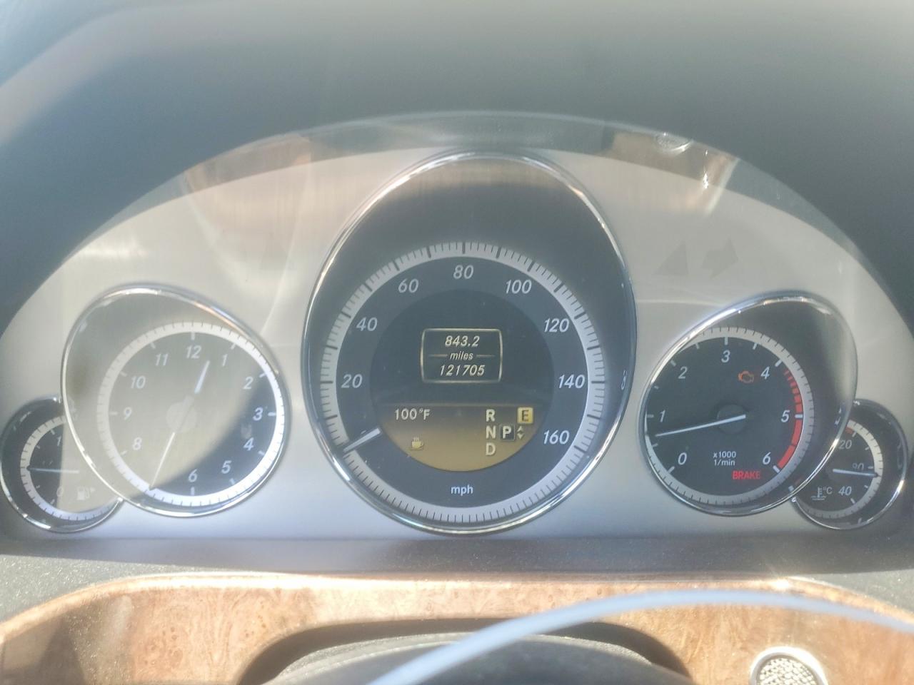 2011 Mercedes-benz E 350 Bluetec Beige vin: WDDHF2EB0BA509760