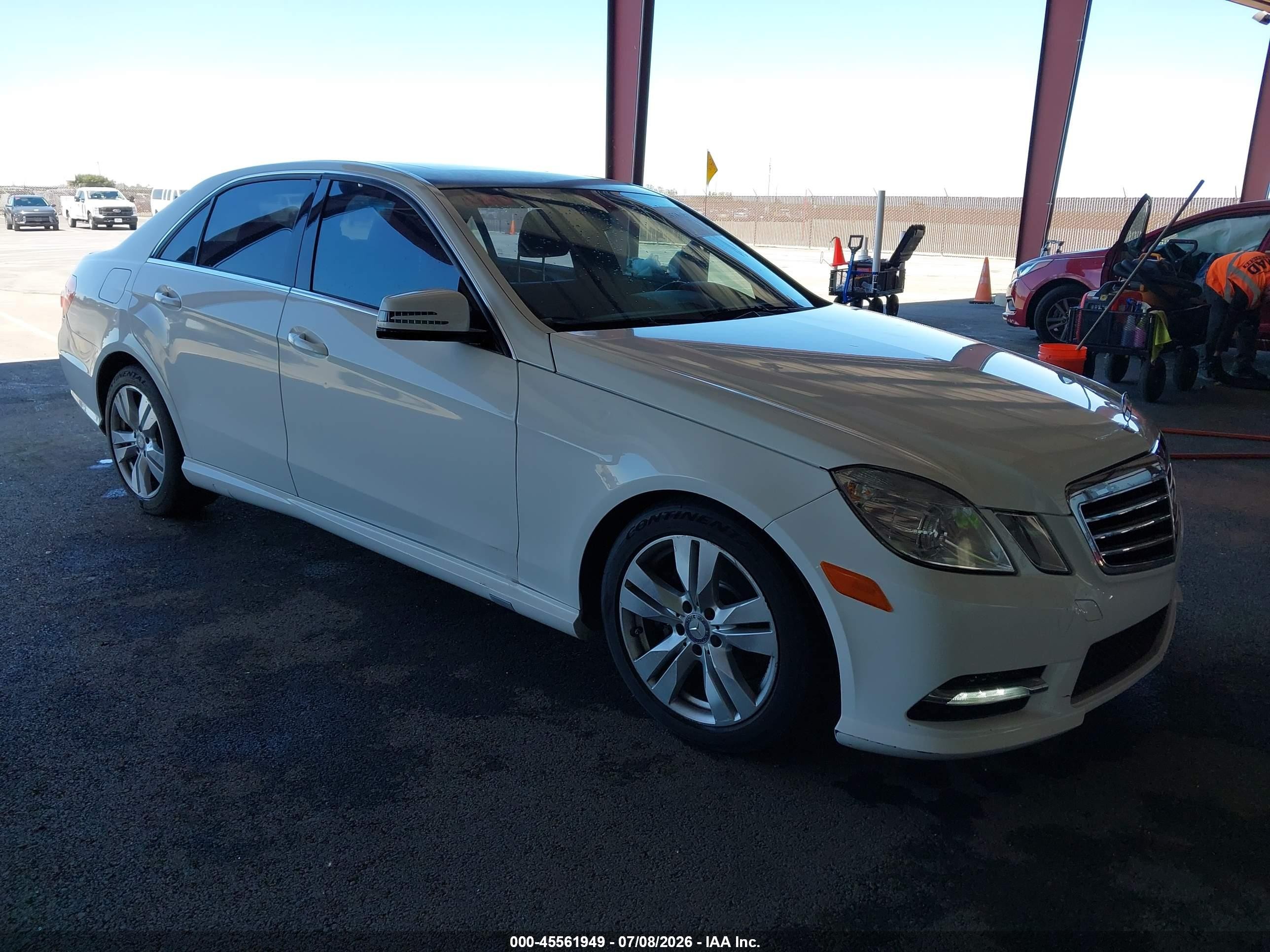 2013 Mercedes-benz E 350 Bluetec   White vin: WDDHF2EB0DA695545