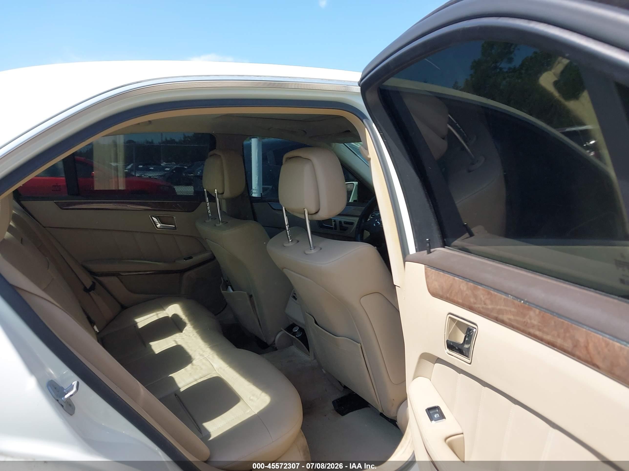 2011 Mercedes-benz E 350 Bluetec   White vin: WDDHF2EB1BA498641