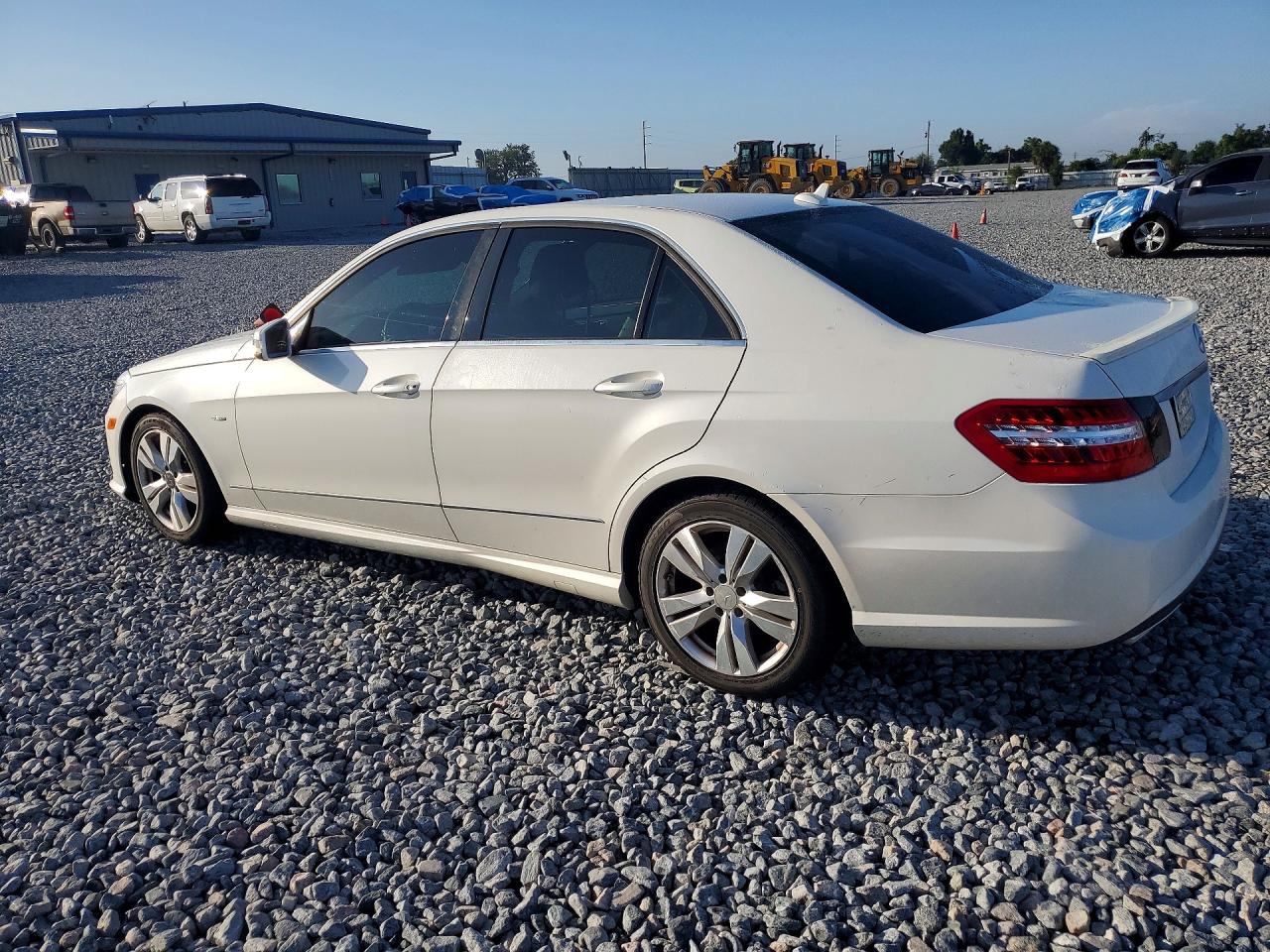 2011 Mercedes-benz E 350 Bluetec White vin: WDDHF2EB2BA399052