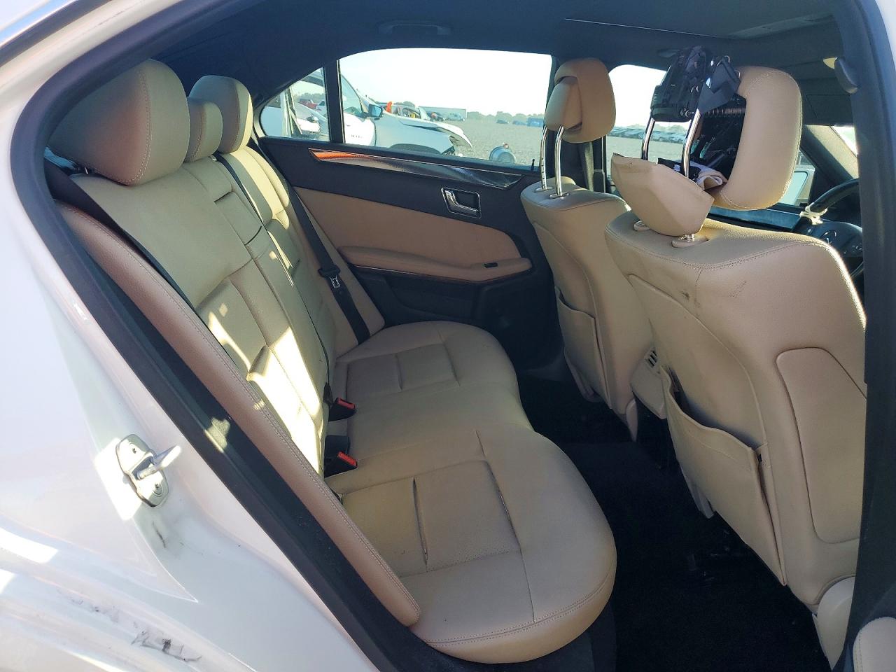 2011 Mercedes-benz E 350 Bluetec White vin: WDDHF2EB2BA399052