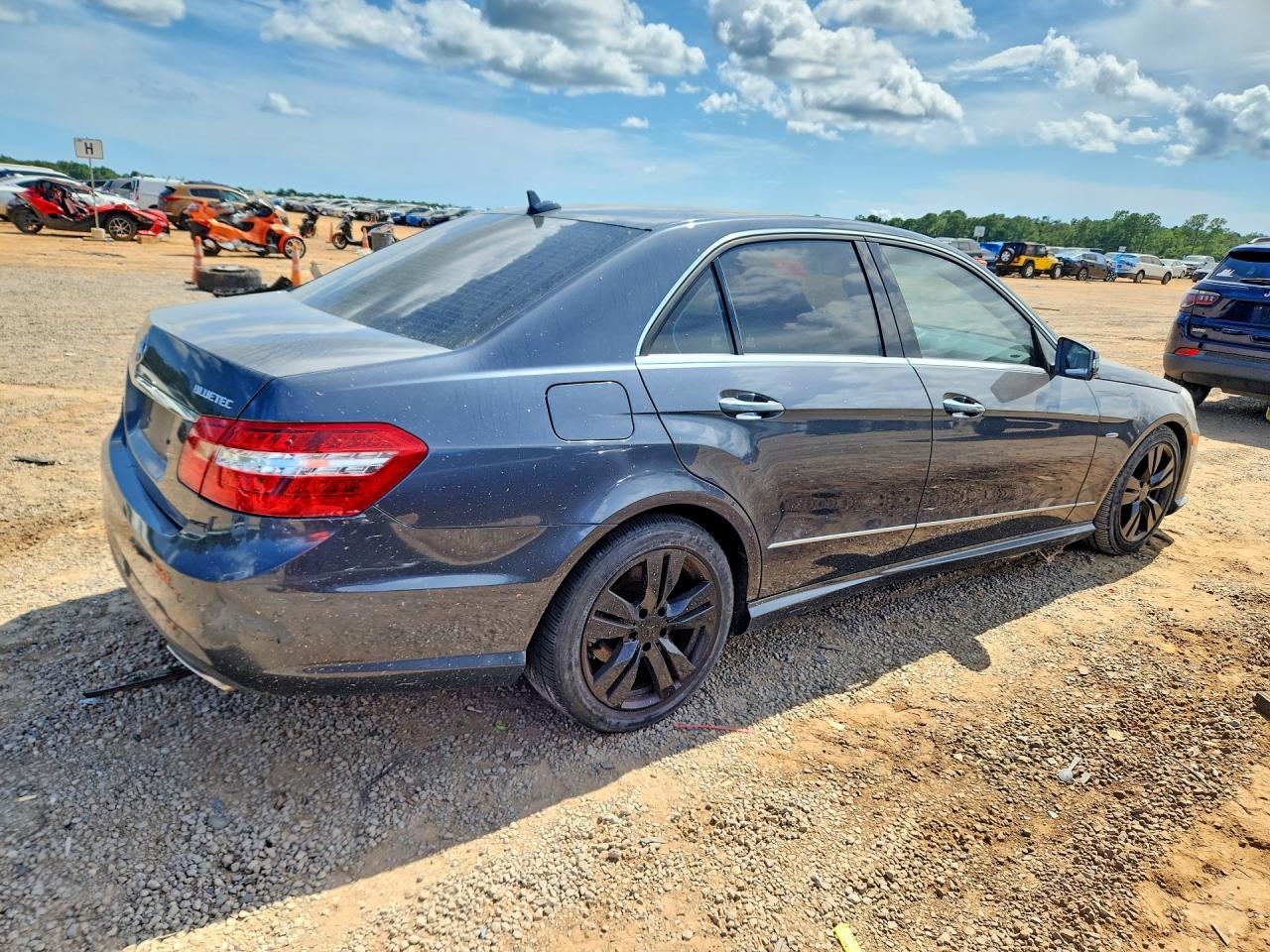 2011 Mercedes-benz E 350 Bluetec Gray vin: WDDHF2EB4BA374489