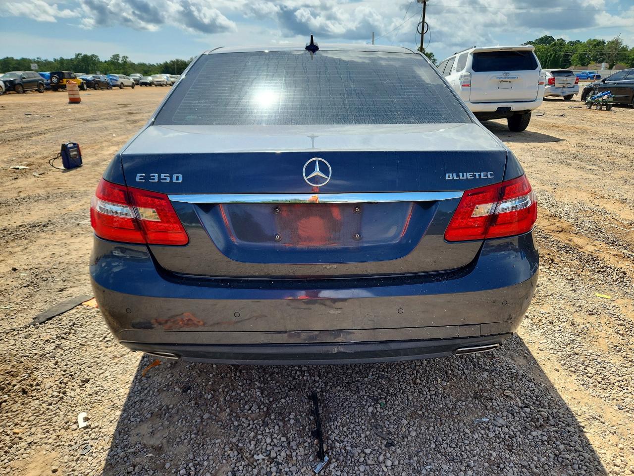 2011 Mercedes-benz E 350 Bluetec Gray vin: WDDHF2EB4BA374489