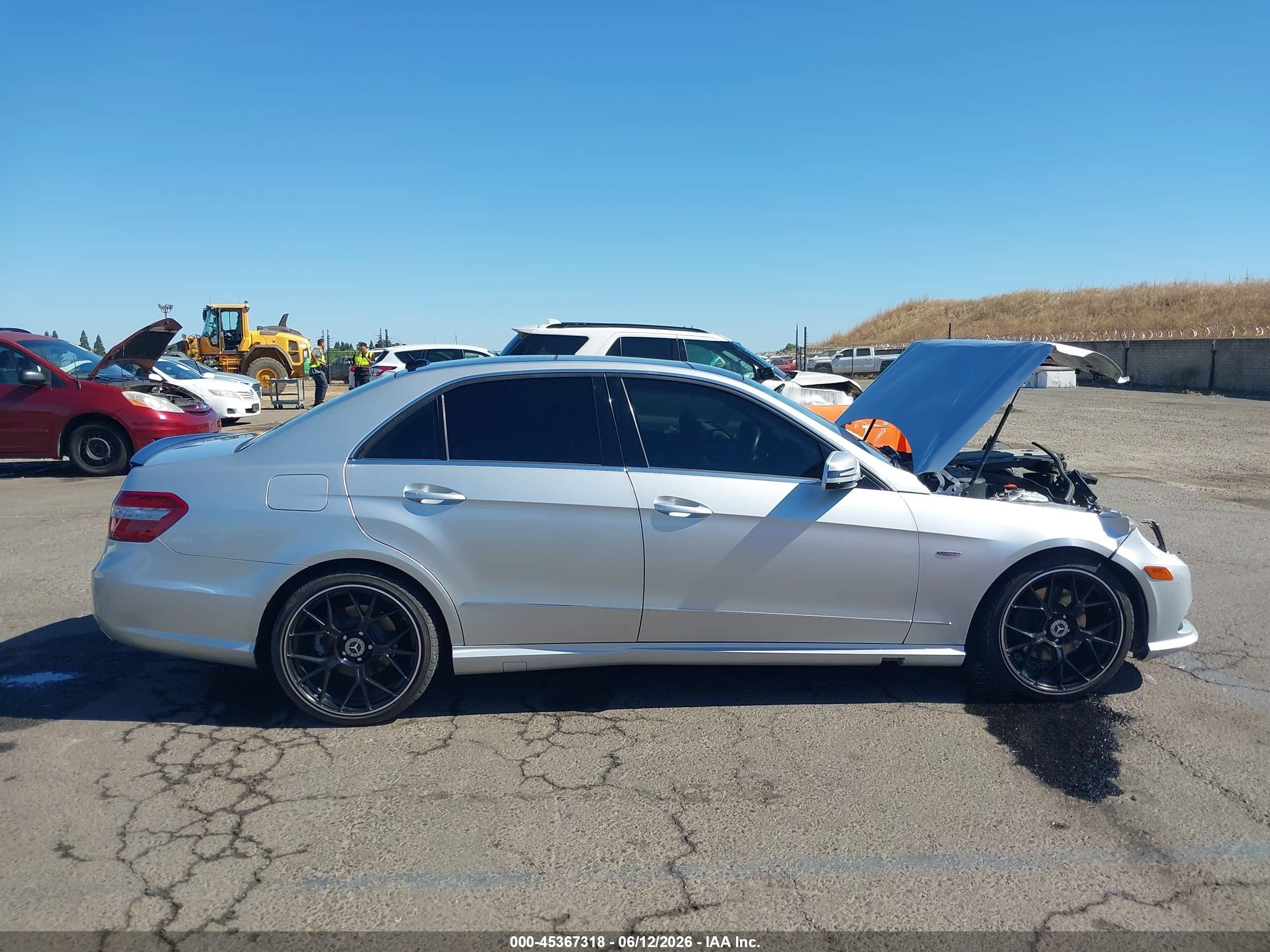 2012 Mercedes-benz E 350 Bluetec   Серебряный vin: WDDHF2EB4CA627358