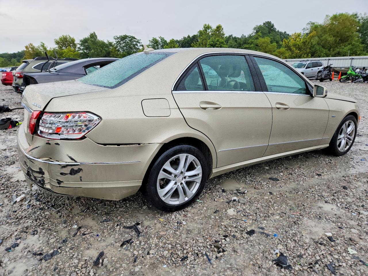 2011 Mercedes-benz E 350 Bluetec Gold vin: WDDHF2EB5BA343056