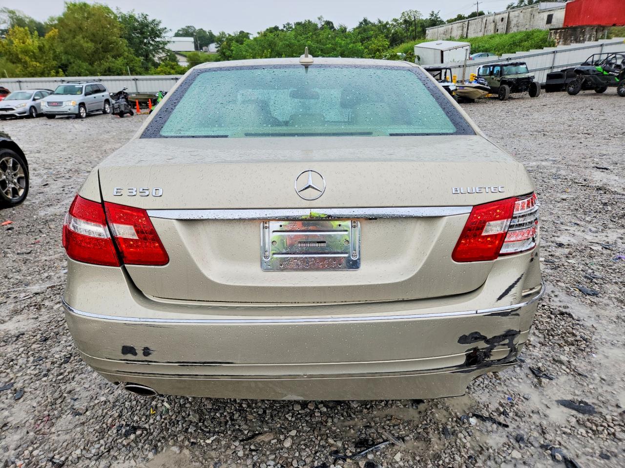2011 Mercedes-benz E 350 Bluetec Gold vin: WDDHF2EB5BA343056