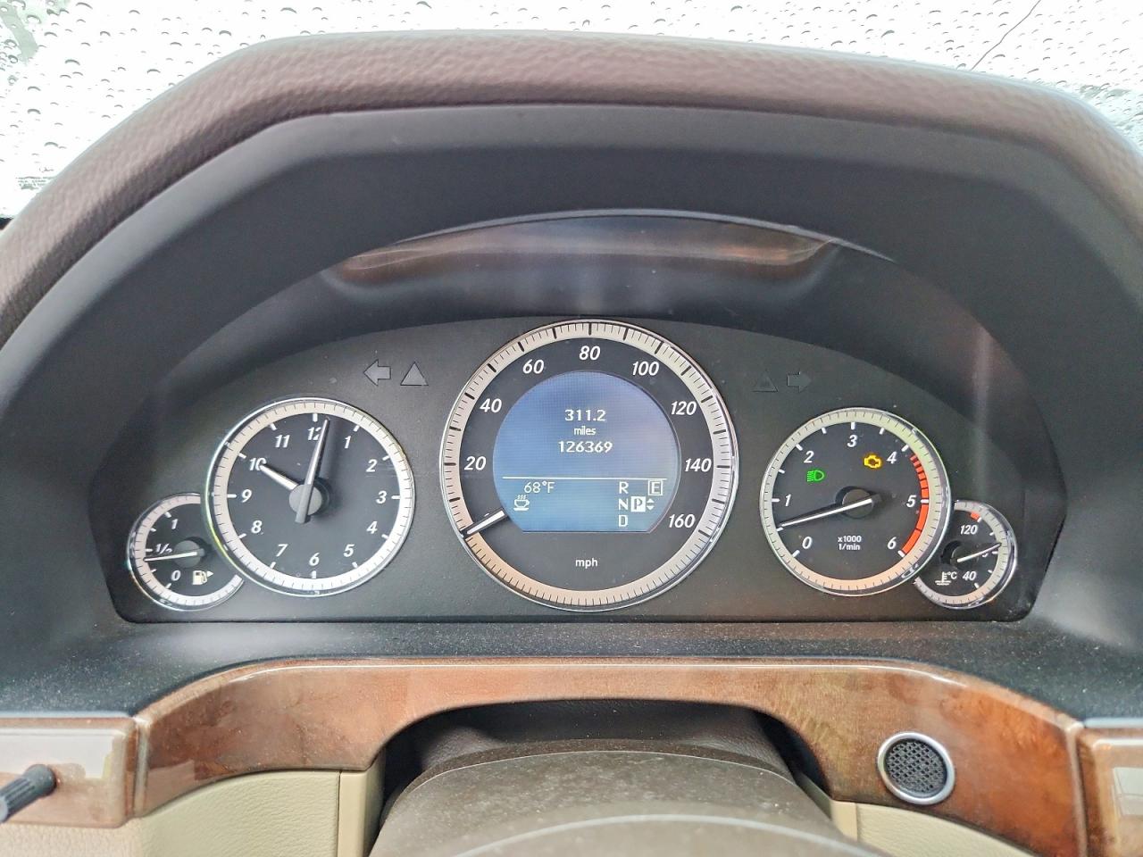 2011 Mercedes-benz E 350 Bluetec Gold vin: WDDHF2EB5BA343056