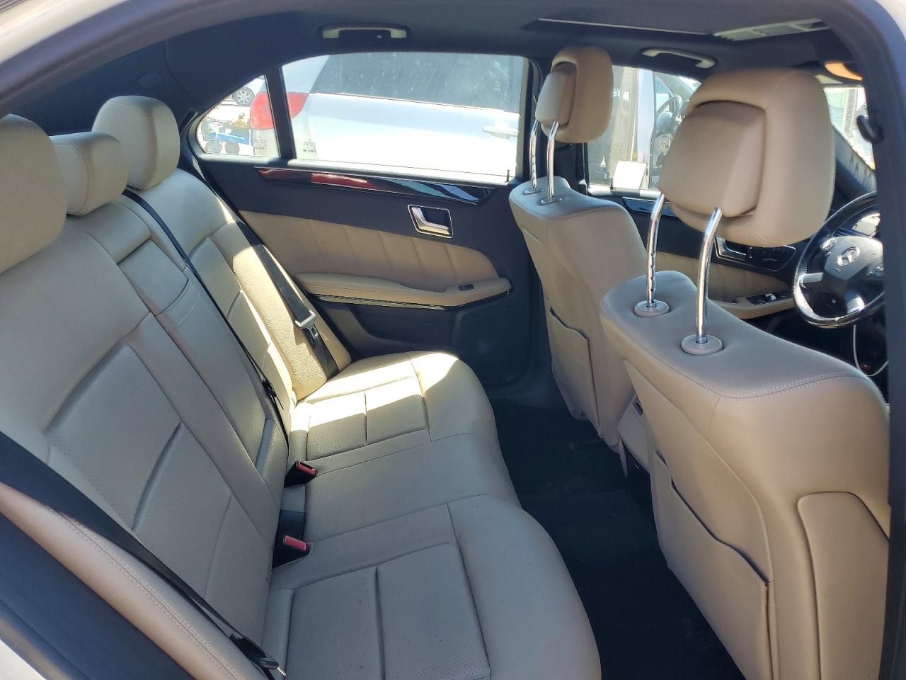 2012 Mercedes-benz E 350 Bluetec White vin: WDDHF2EB5CA592295