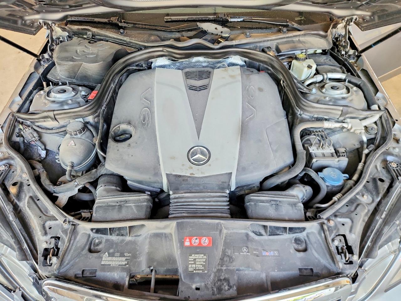 2011 Mercedes-benz E 350 Bluetec Silver vin: WDDHF2EB6BA444350