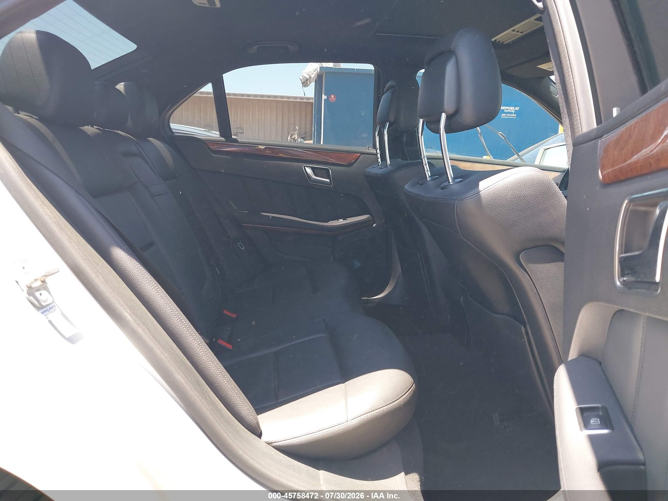 2012 Mercedes-benz E 350 Bluetec   Silver vin: WDDHF2EB7CA575207
