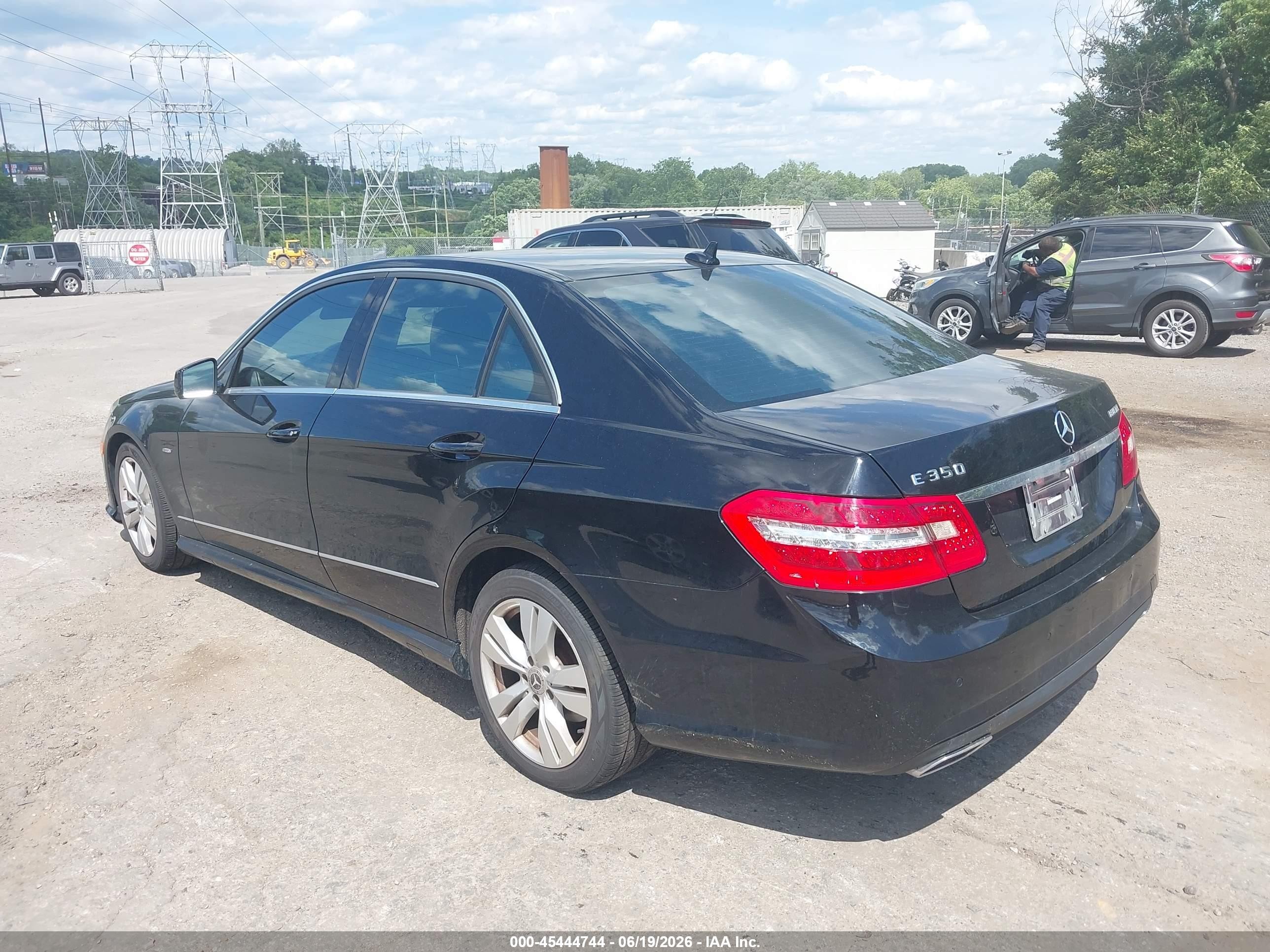 2012 Mercedes-benz E 350 Bluetec   Black vin: WDDHF2EB8CA559839