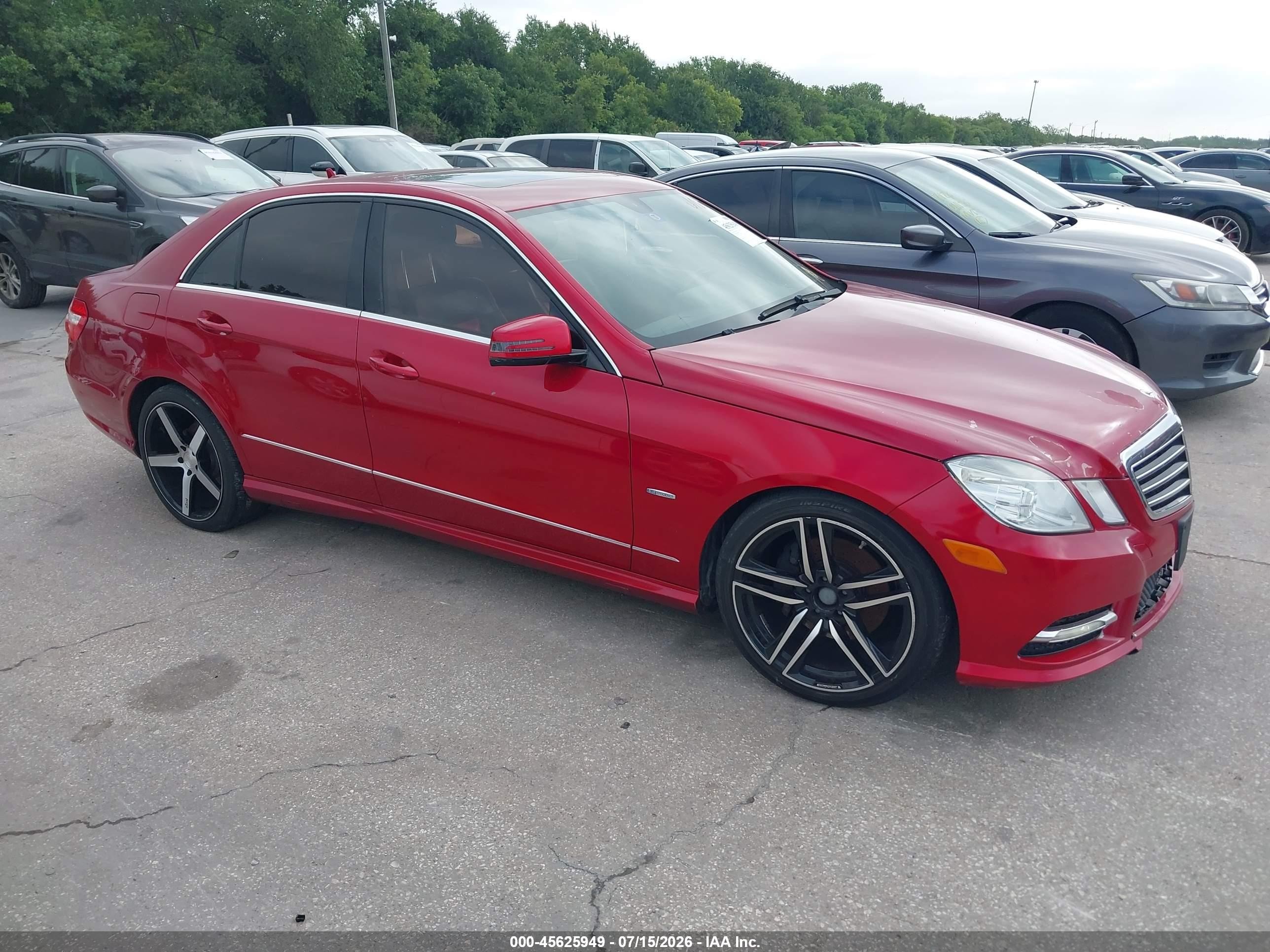 2012 Mercedes-benz E 350 Bluetec   Red vin: WDDHF2EB8CA565804