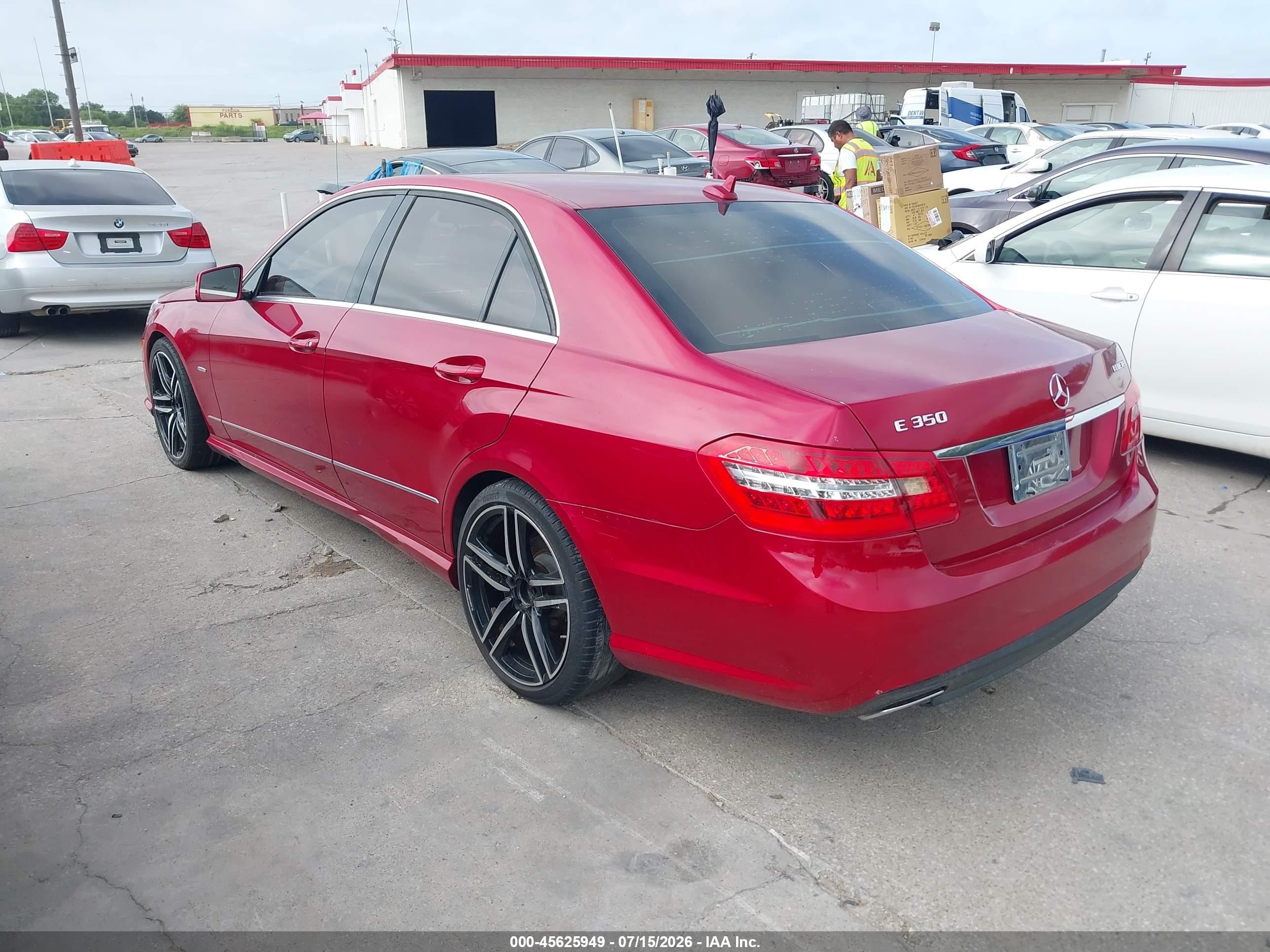 2012 Mercedes-benz E 350 Bluetec   Красный vin: WDDHF2EB8CA565804