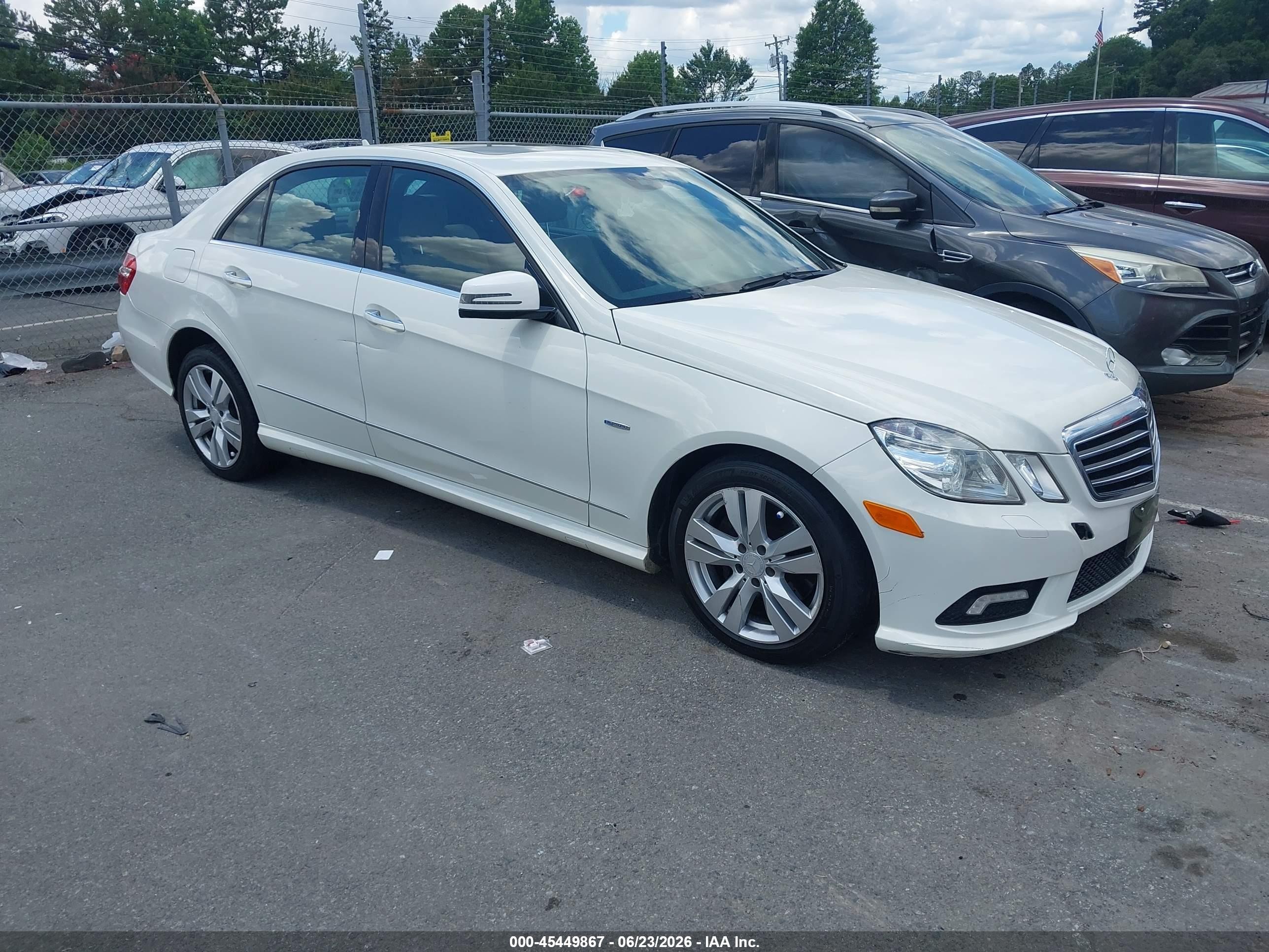 2011 Mercedes-benz E 350 Bluetec   White vin: WDDHF2EB9BA471316