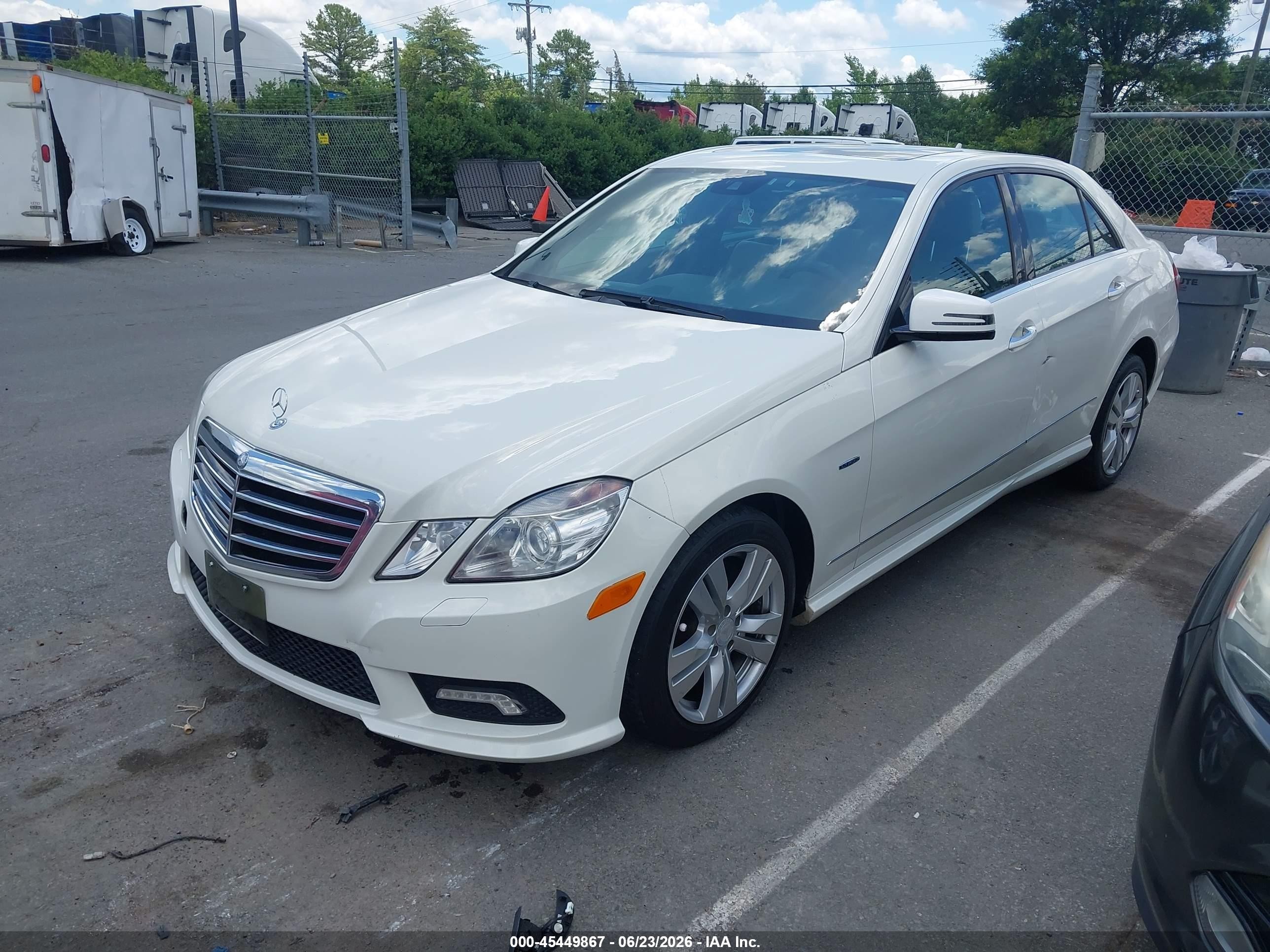 2011 Mercedes-benz E 350 Bluetec   White vin: WDDHF2EB9BA471316
