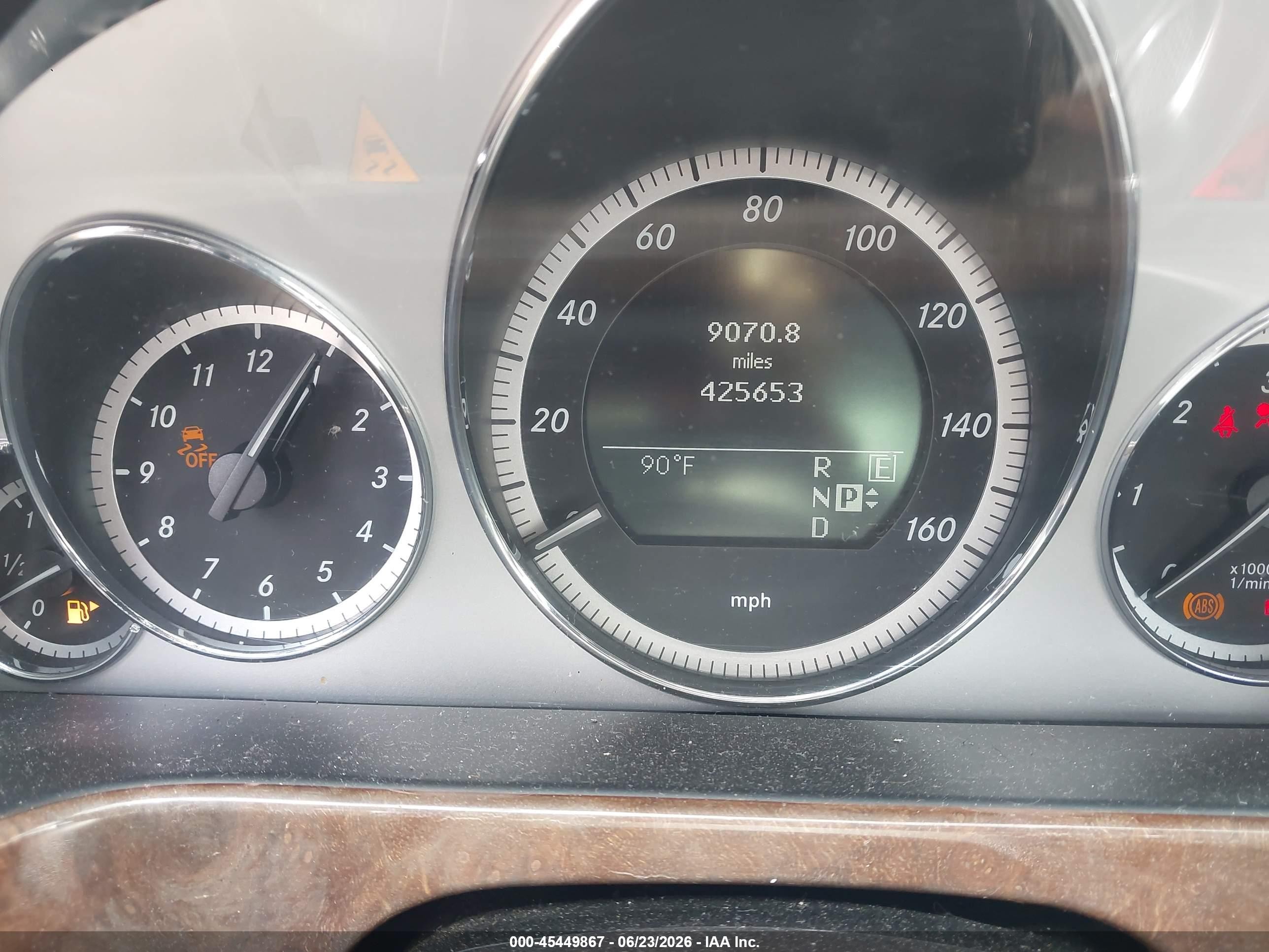 2011 Mercedes-benz E 350 Bluetec   White vin: WDDHF2EB9BA471316