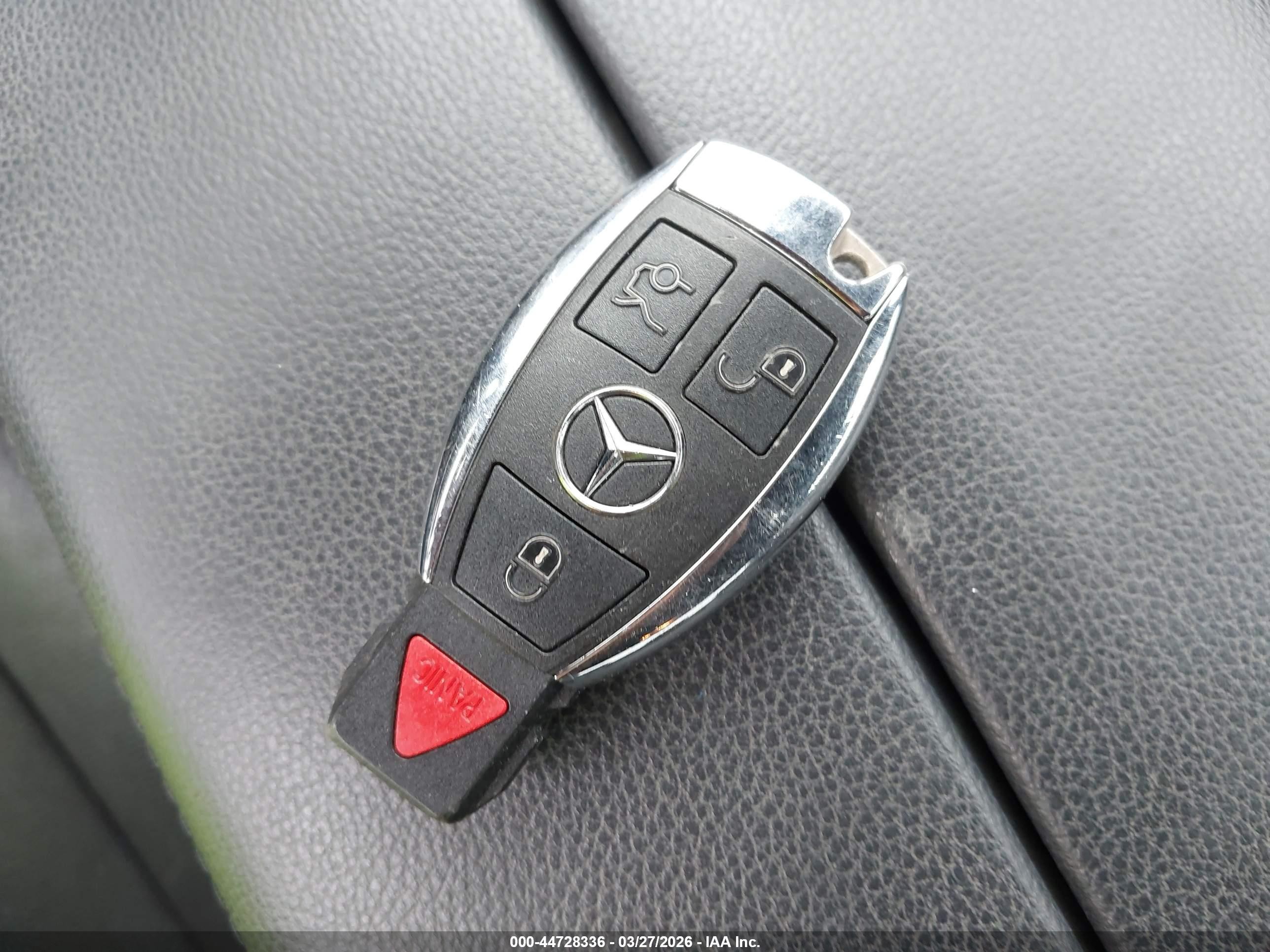 2012 Mercedes-benz E 350 Bluetec   White vin: WDDHF2EB9CA560949