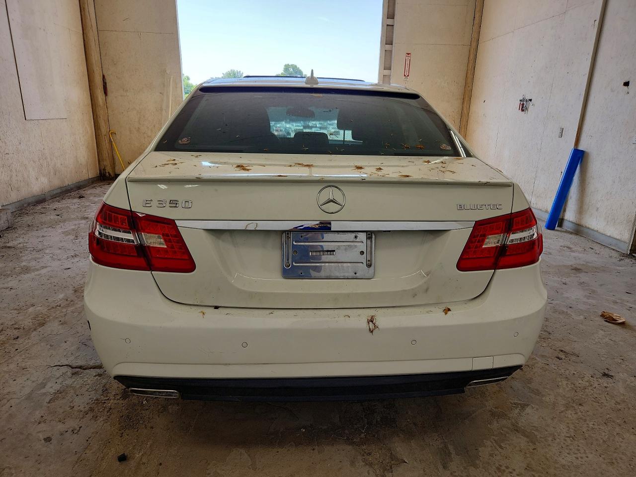 2011 Mercedes-benz E 350 Bluetec White vin: WDDHF2EBXBA465461
