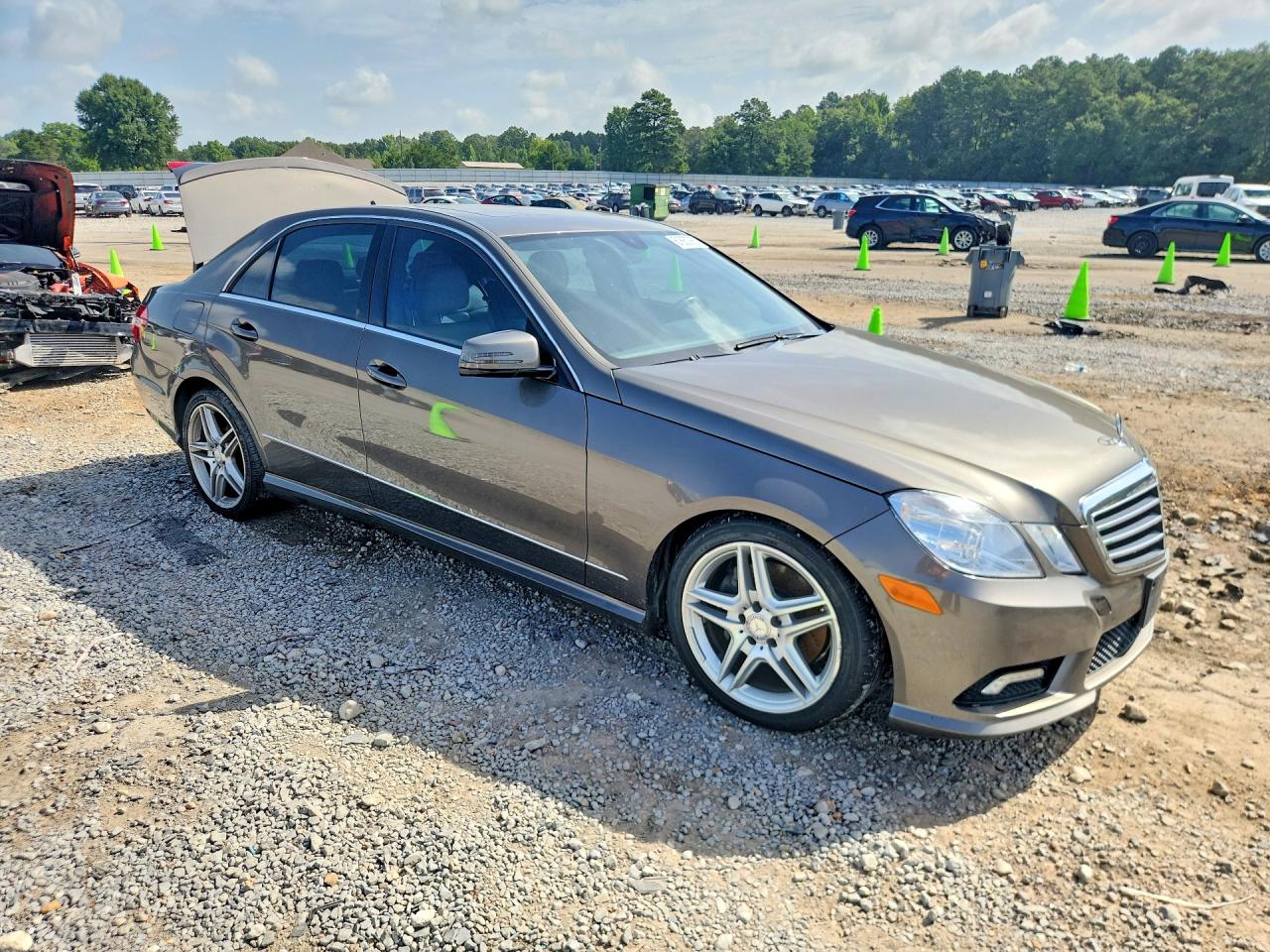 2011 Mercedes-benz E 350 Brown vin: WDDHF5GB0BA373547