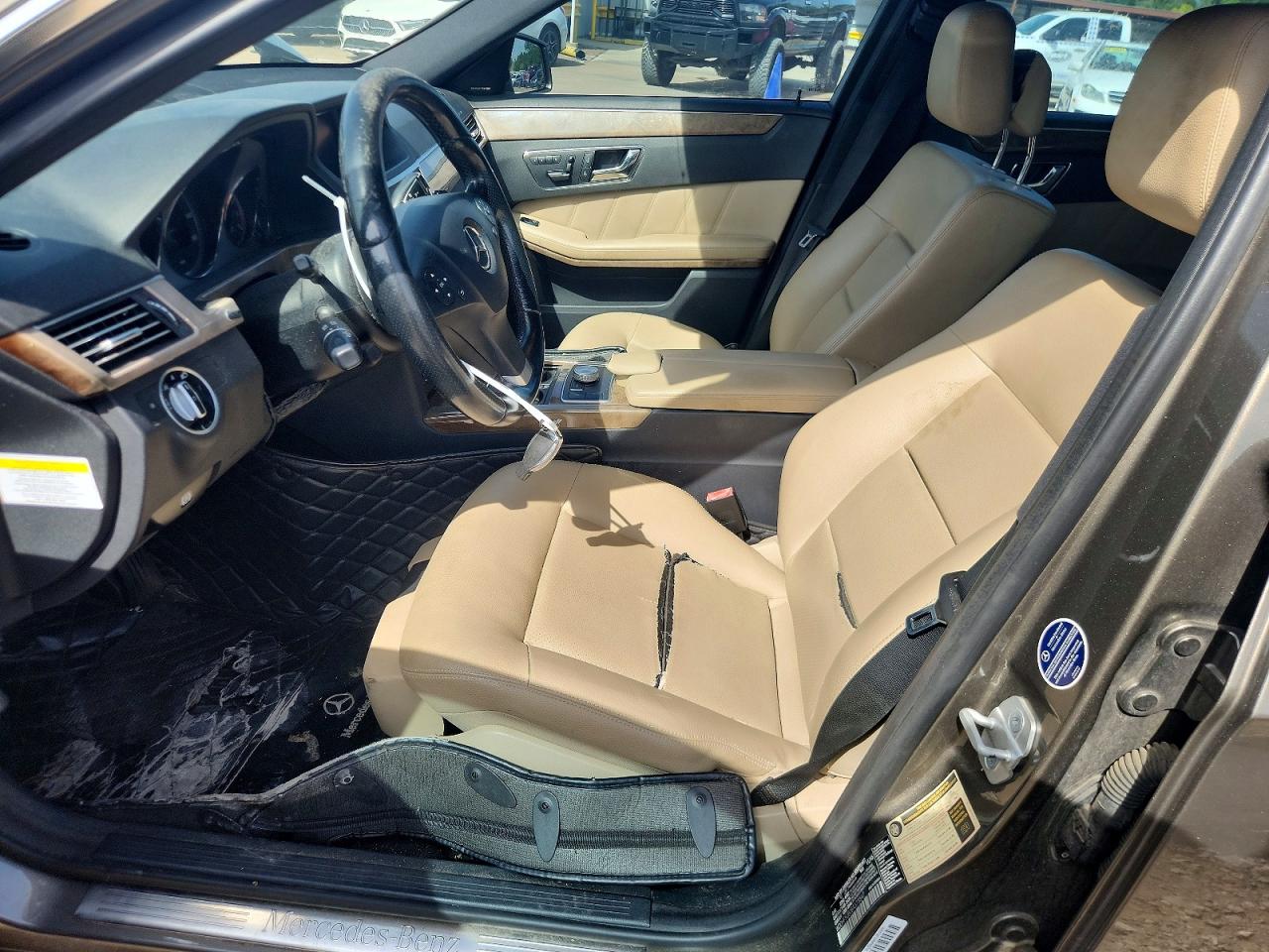 2011 Mercedes-benz E 350 Brown vin: WDDHF5GB0BA373547