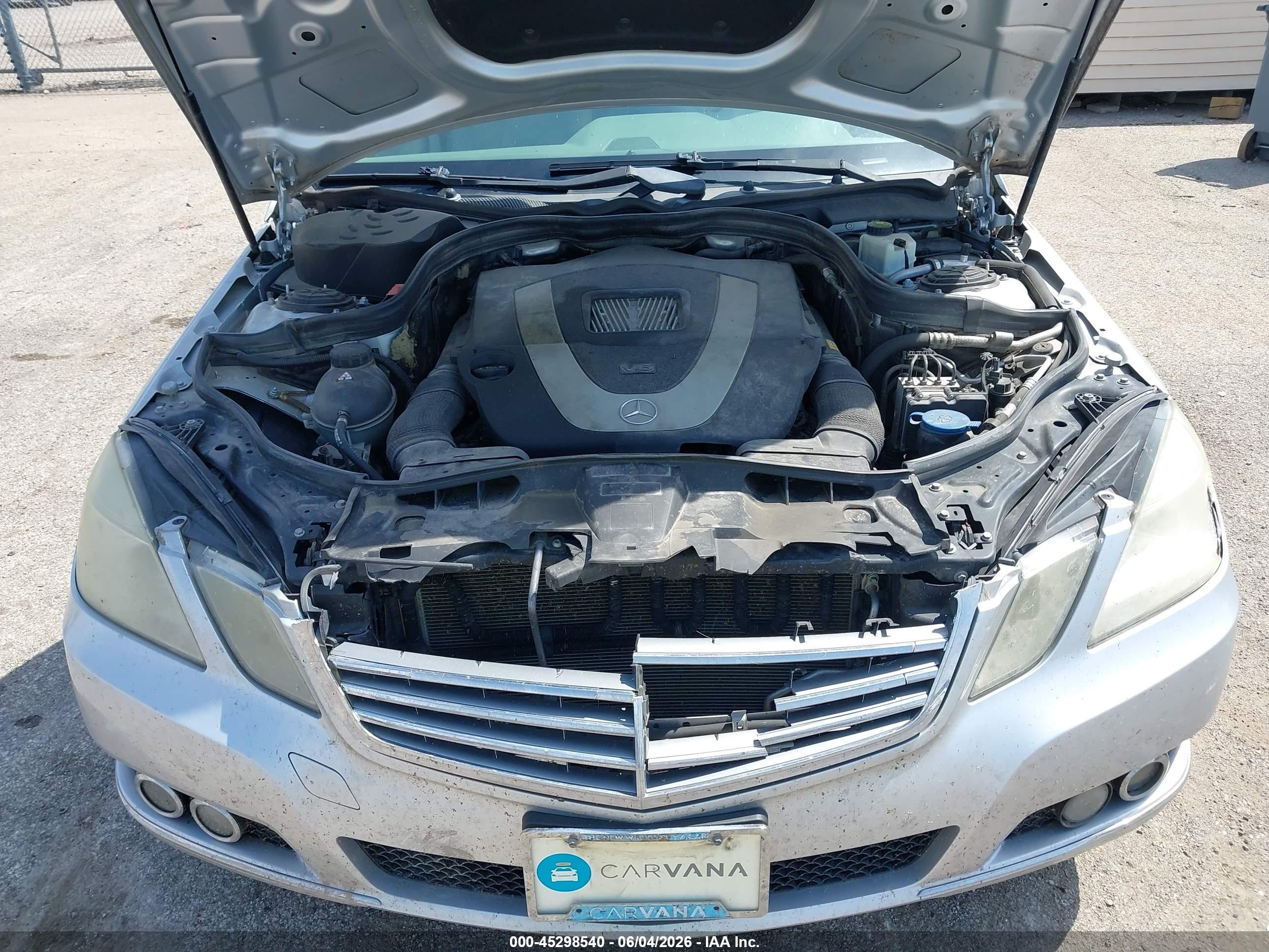 2010 Mercedes-benz E 350   Silver vin: WDDHF5GB1AA044645
