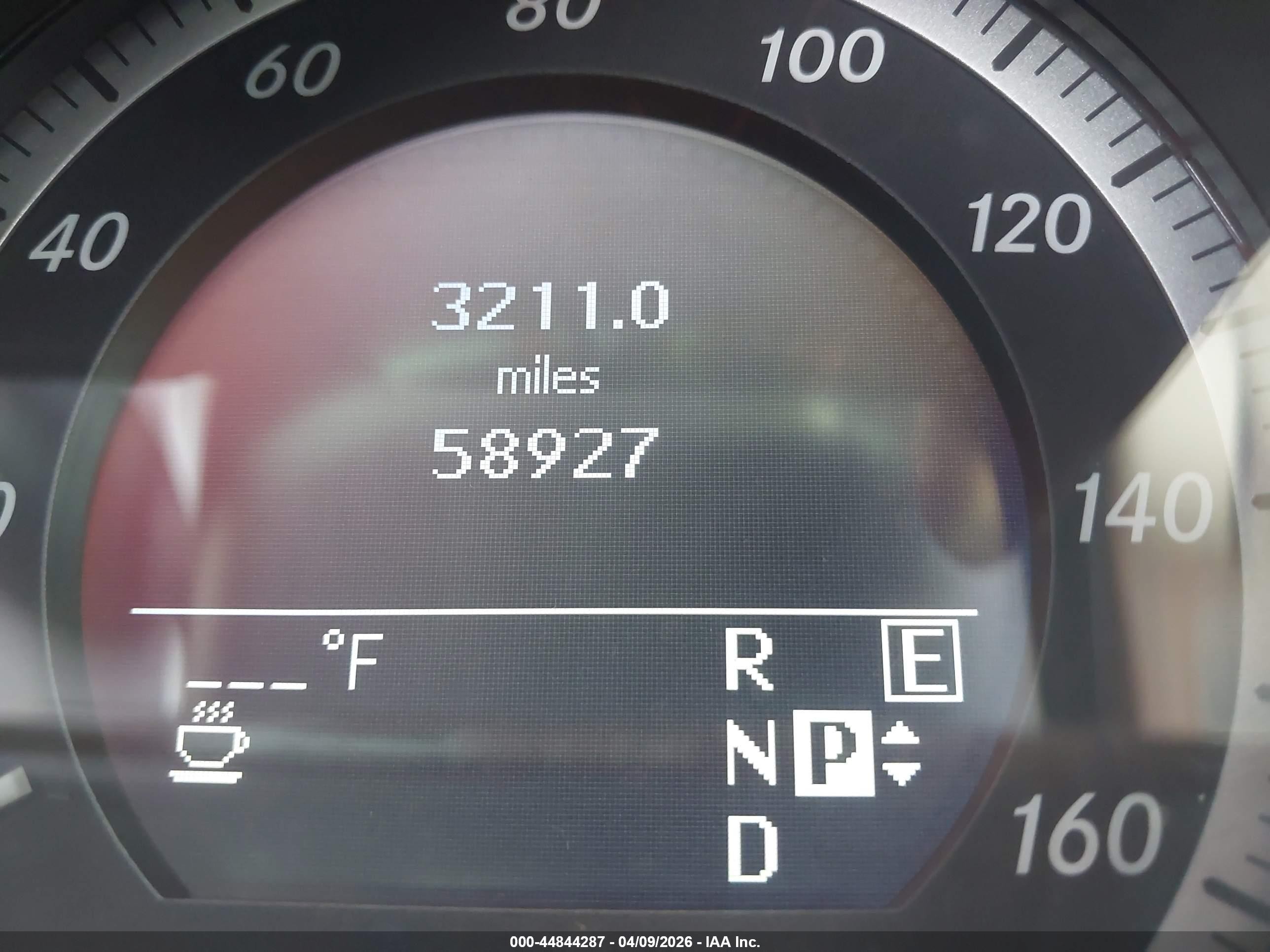 2011 Mercedes-benz E 350   Белый vin: WDDHF5GB1BA356112