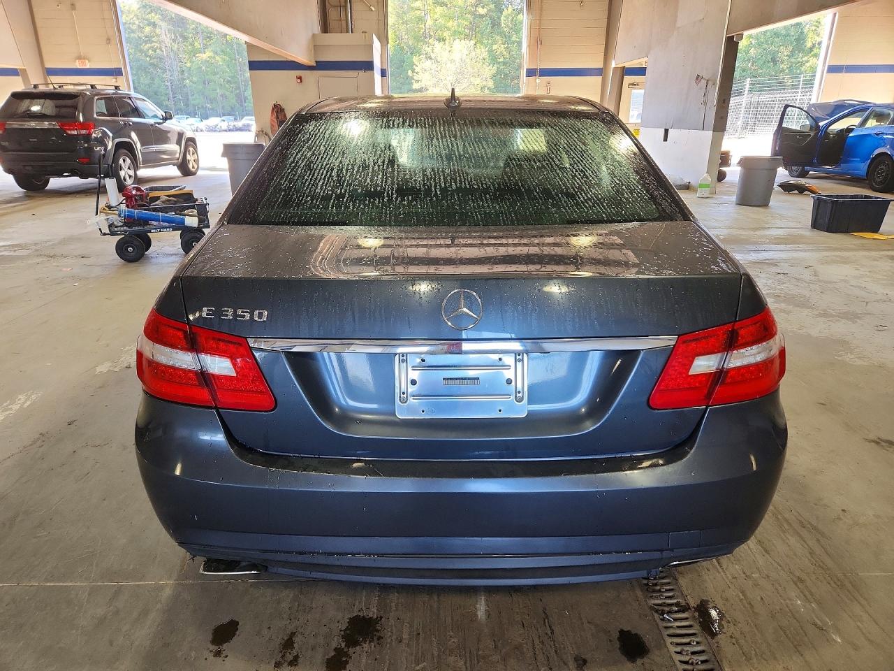 2010 Mercedes-benz E 350 Серый vin: WDDHF5GB2AA047148