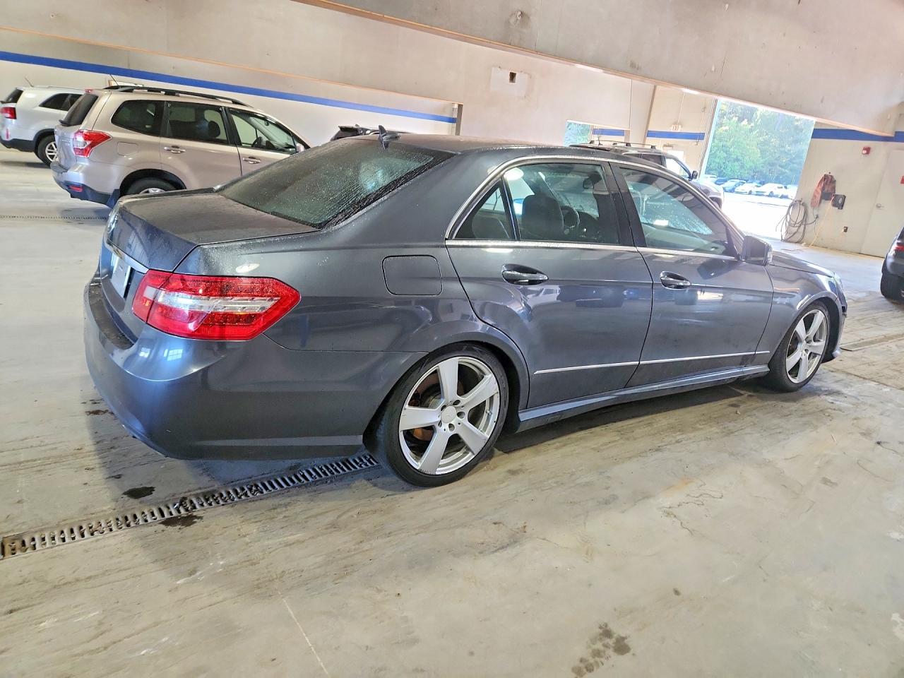 2010 Mercedes-benz E 350 Серый vin: WDDHF5GB2AA047148