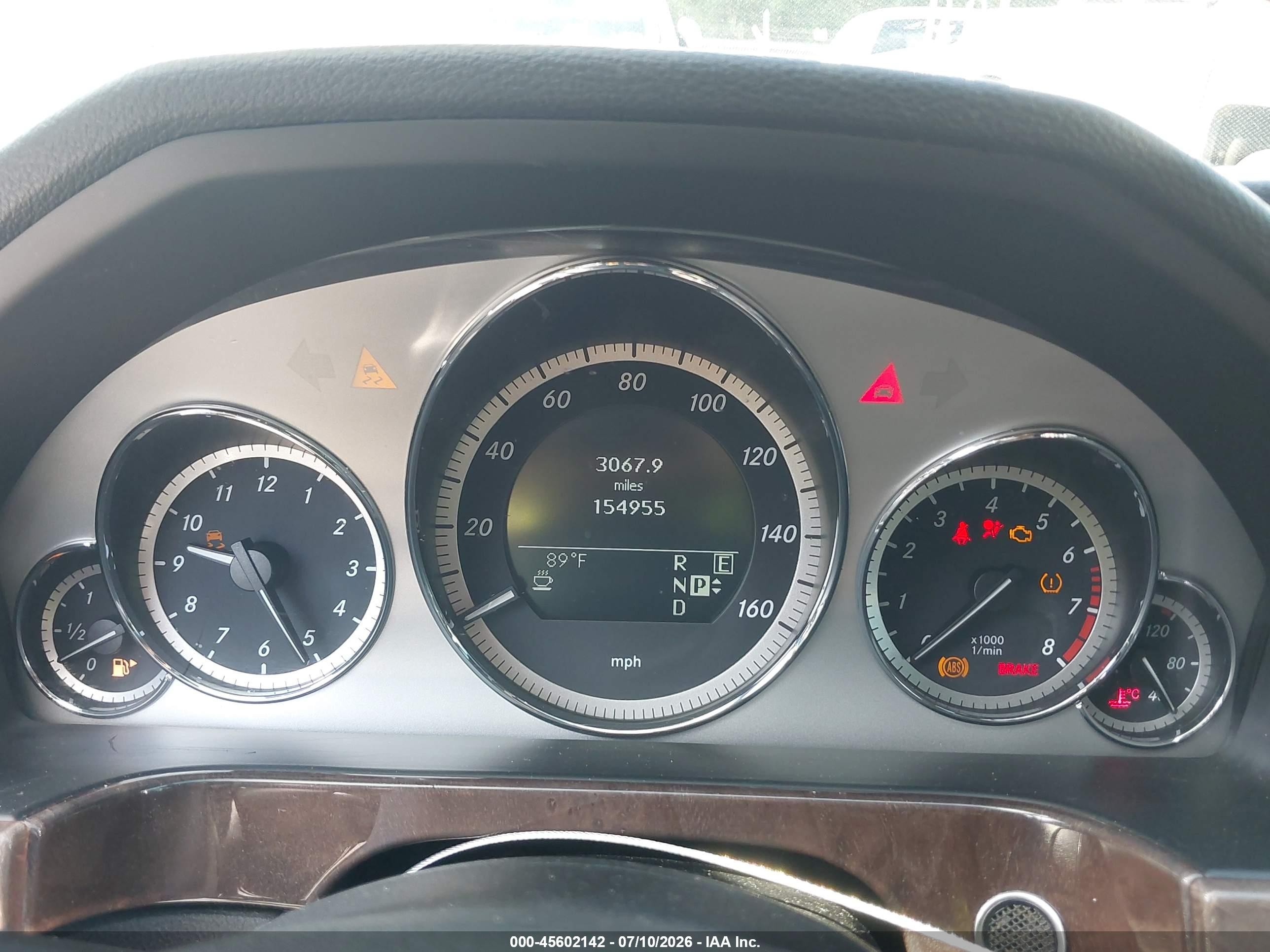 2011 Mercedes-benz E 350   White vin: WDDHF5GB2BA473245