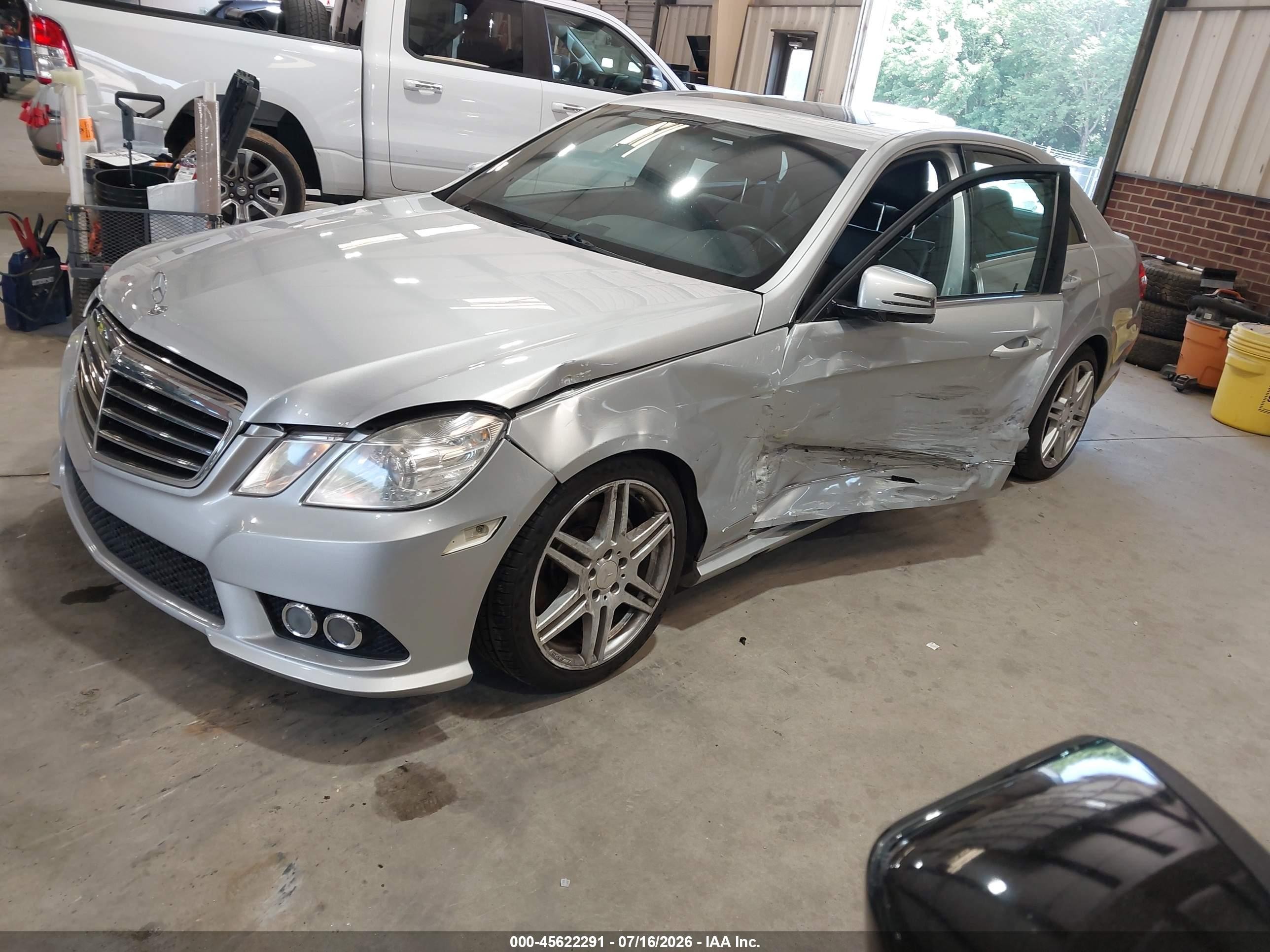 2010 Mercedes-benz E 350   Gray vin: WDDHF5GB4AA166237