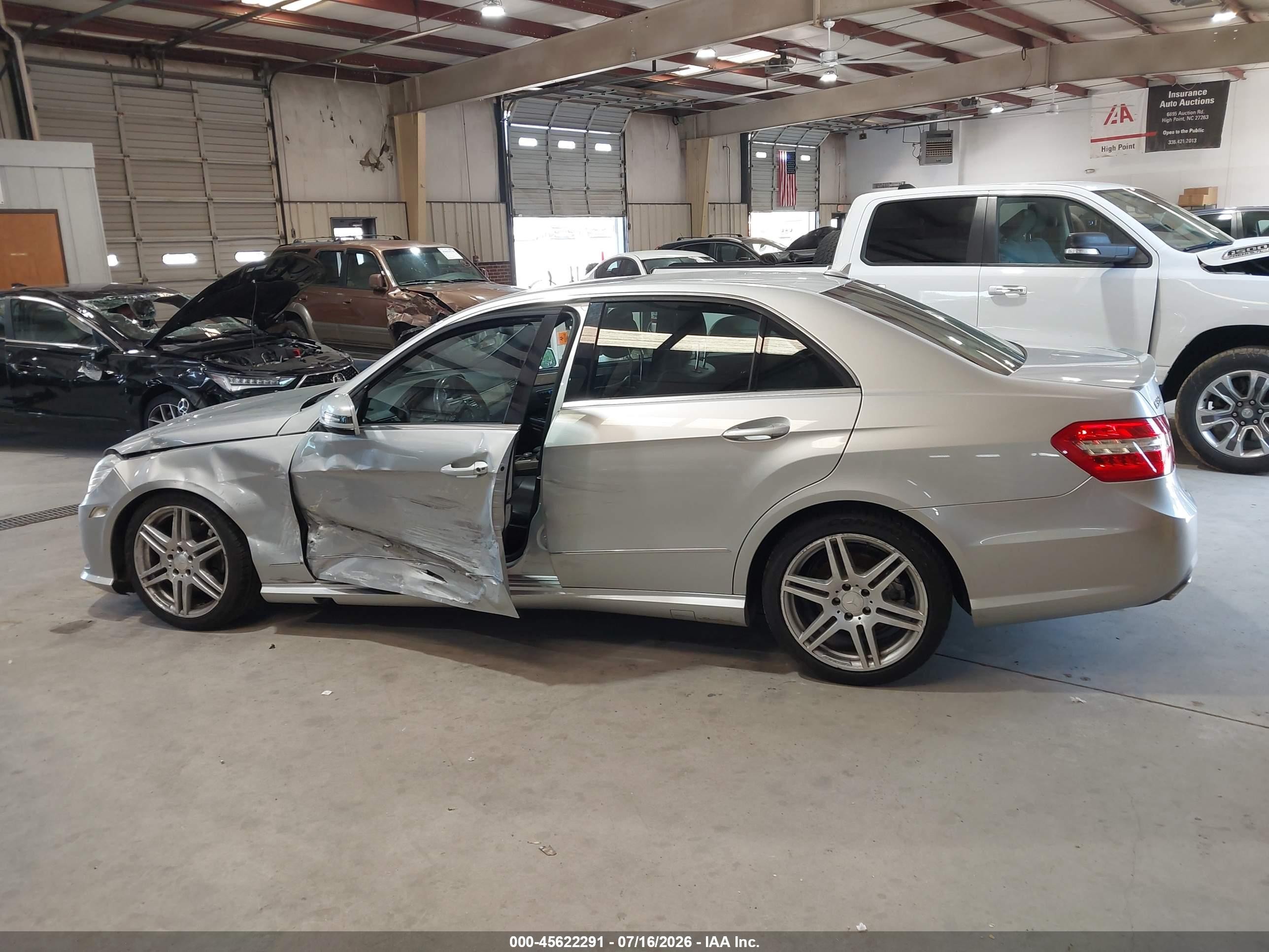 2010 Mercedes-benz E 350   Gray vin: WDDHF5GB4AA166237