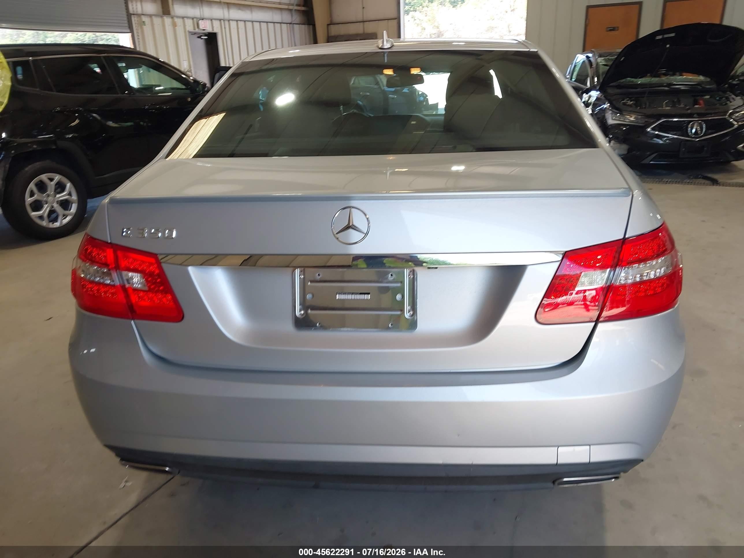2010 Mercedes-benz E 350   Gray vin: WDDHF5GB4AA166237