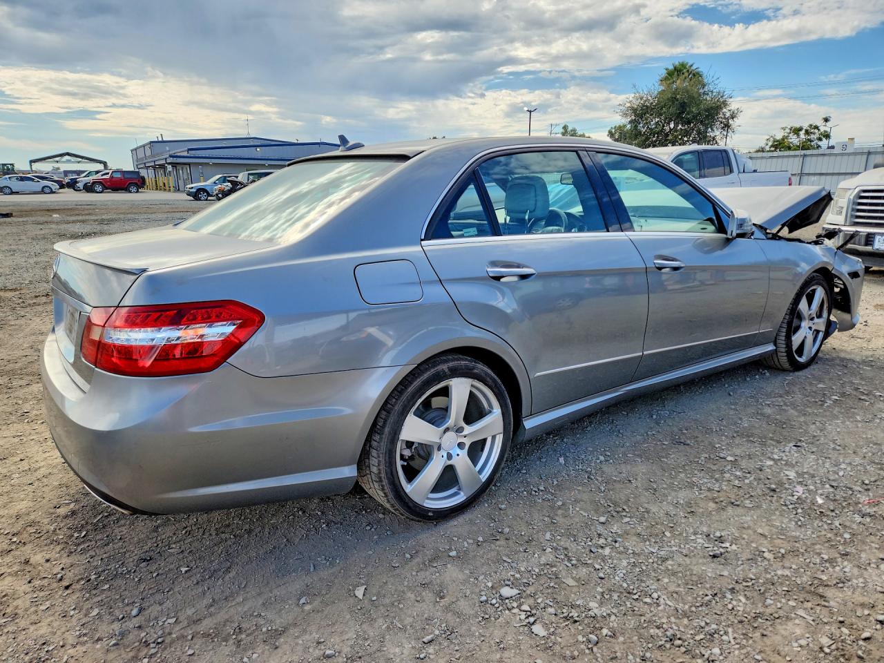 2011 Mercedes-benz E 350 Серый vin: WDDHF5GB5BA328006