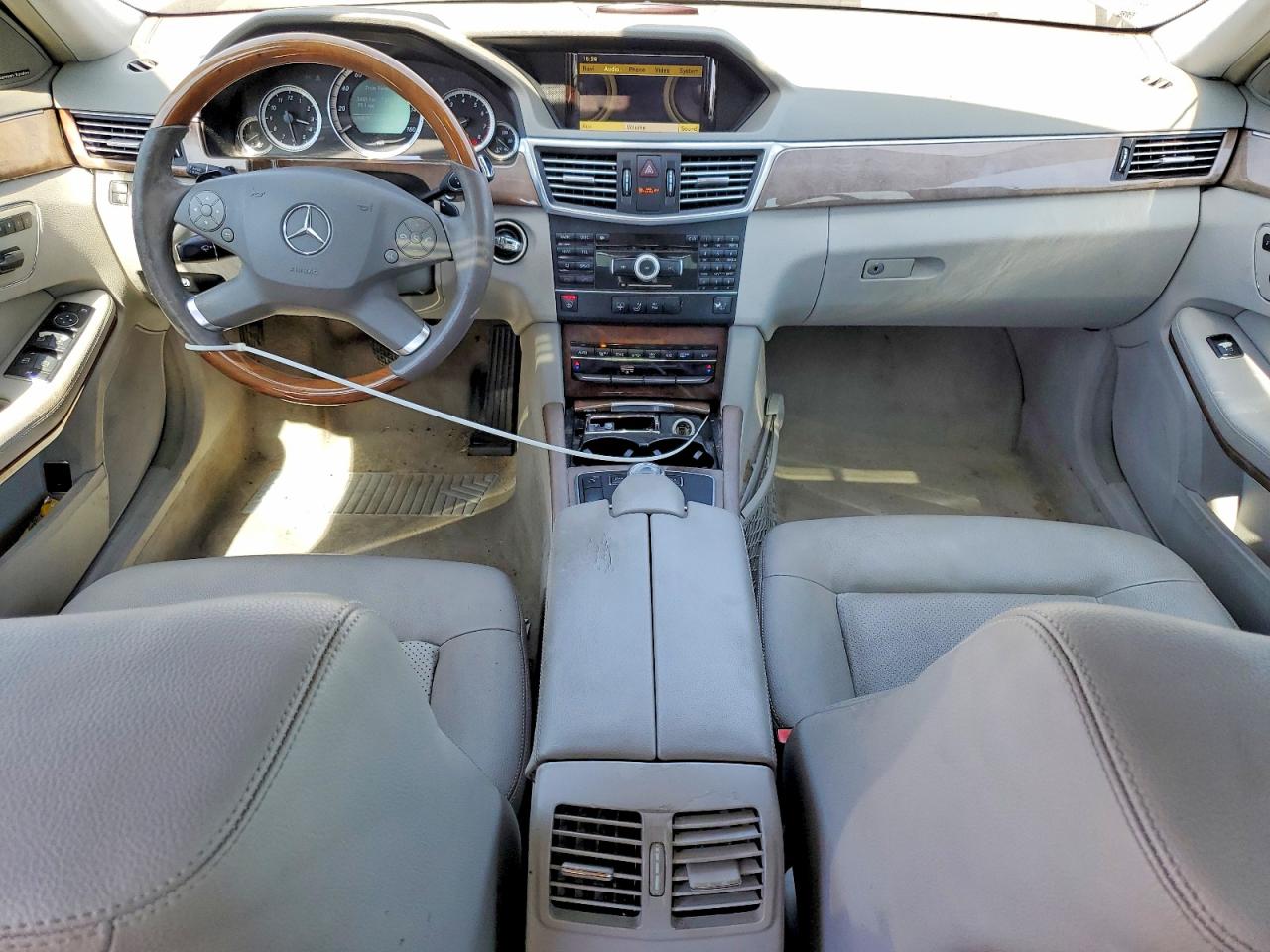 2011 Mercedes-benz E 350 Gray vin: WDDHF5GB6BA445089