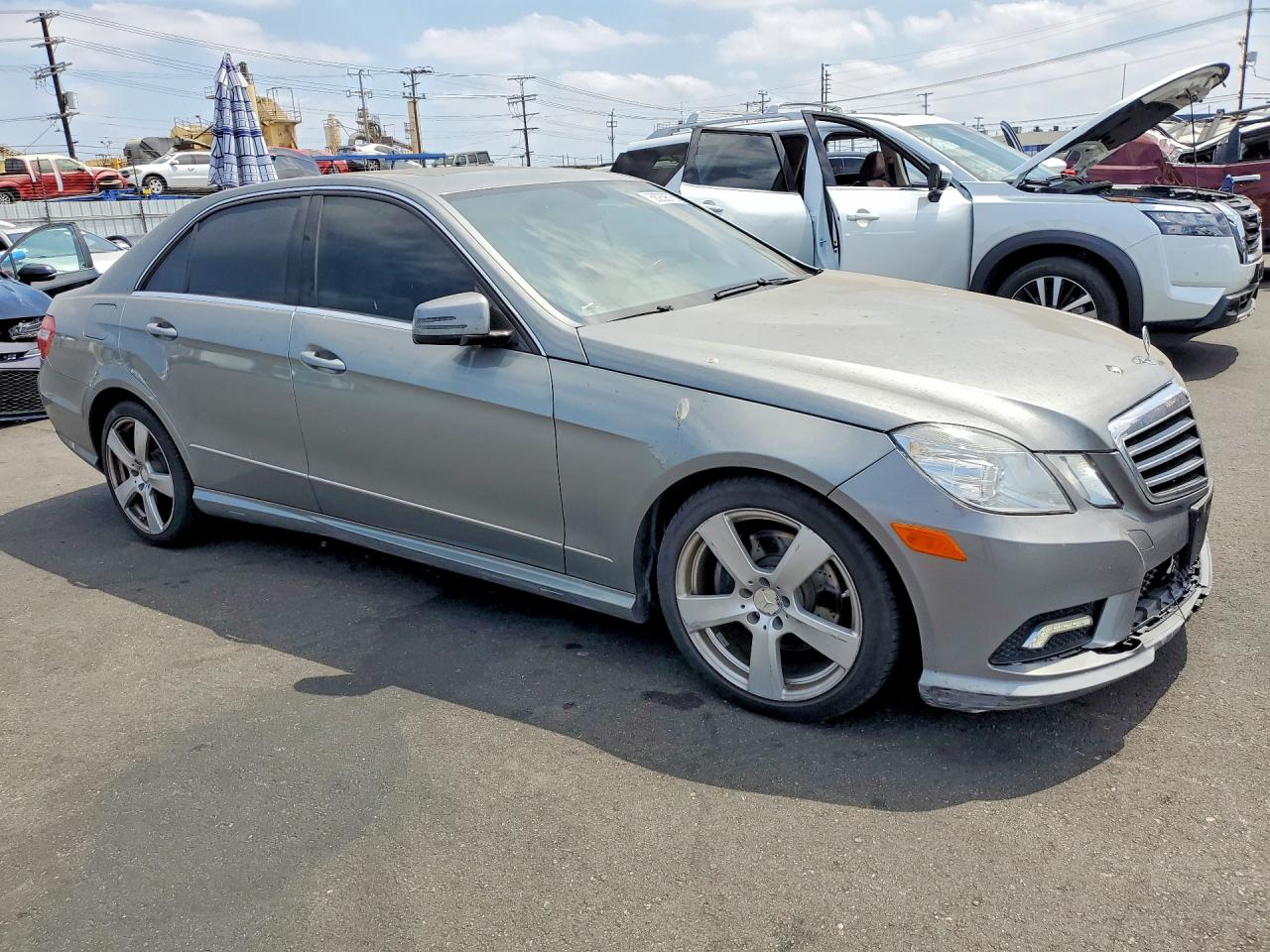 2011 Mercedes-benz E 350 Gray vin: WDDHF5GB7BA331361
