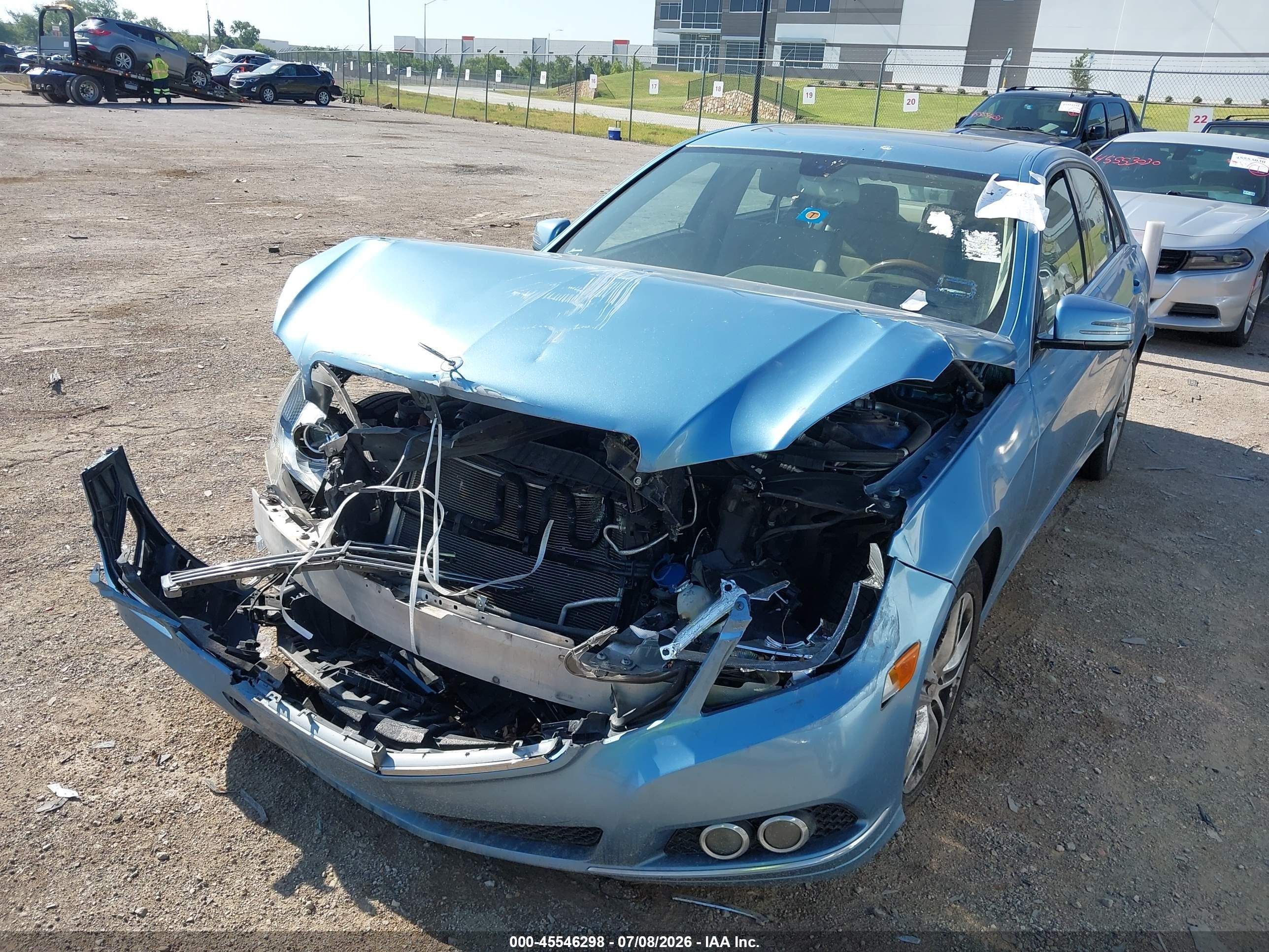 2010 Mercedes-benz E 350   Blue vin: WDDHF5GB8AA180965