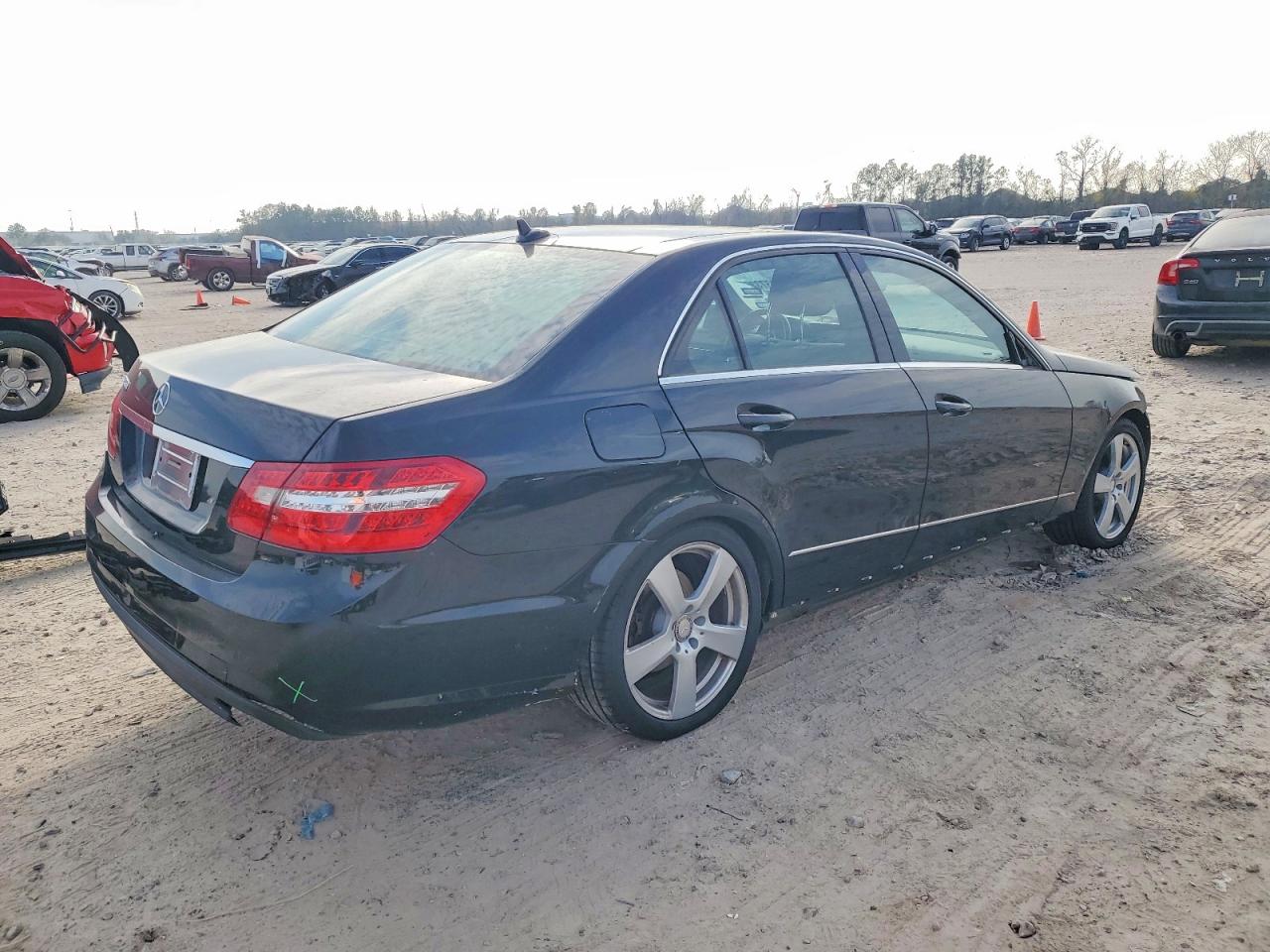 2011 Mercedes-benz E 350 Black vin: WDDHF5GB8BA288357