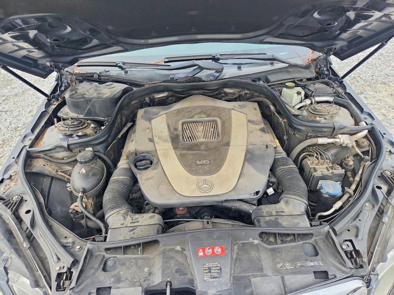 2011 Mercedes-benz E 350 Gray vin: WDDHF5GB8BA374039