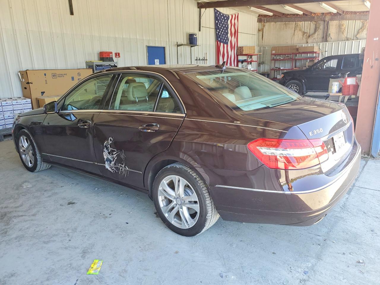 2011 Mercedes-benz E 350 Коричневый vin: WDDHF5GB9BA410076