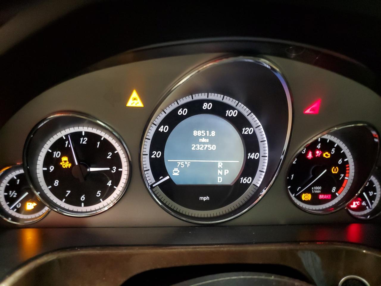 2011 Mercedes-benz E 350 Black vin: WDDHF5GB9BA472996