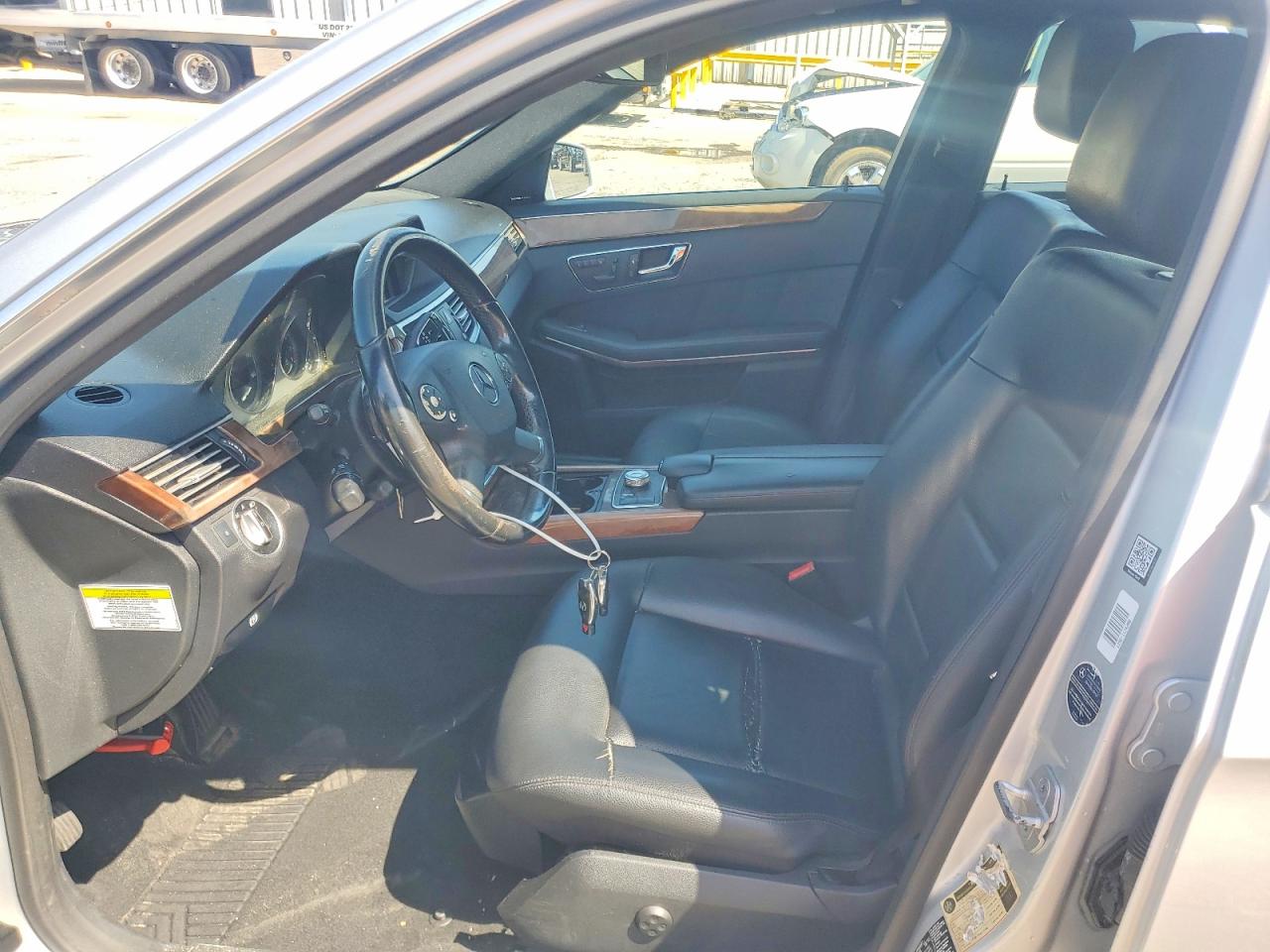 2011 Mercedes-benz E 350 Серебряный vin: WDDHF5GBXBA387763