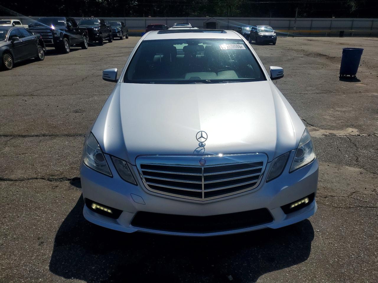 2011 Mercedes-benz E 350 Серебряный vin: WDDHF5GBXBA387763