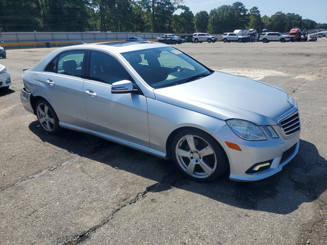 2011 Mercedes-benz E 350 Серебряный vin: WDDHF5GBXBA387763