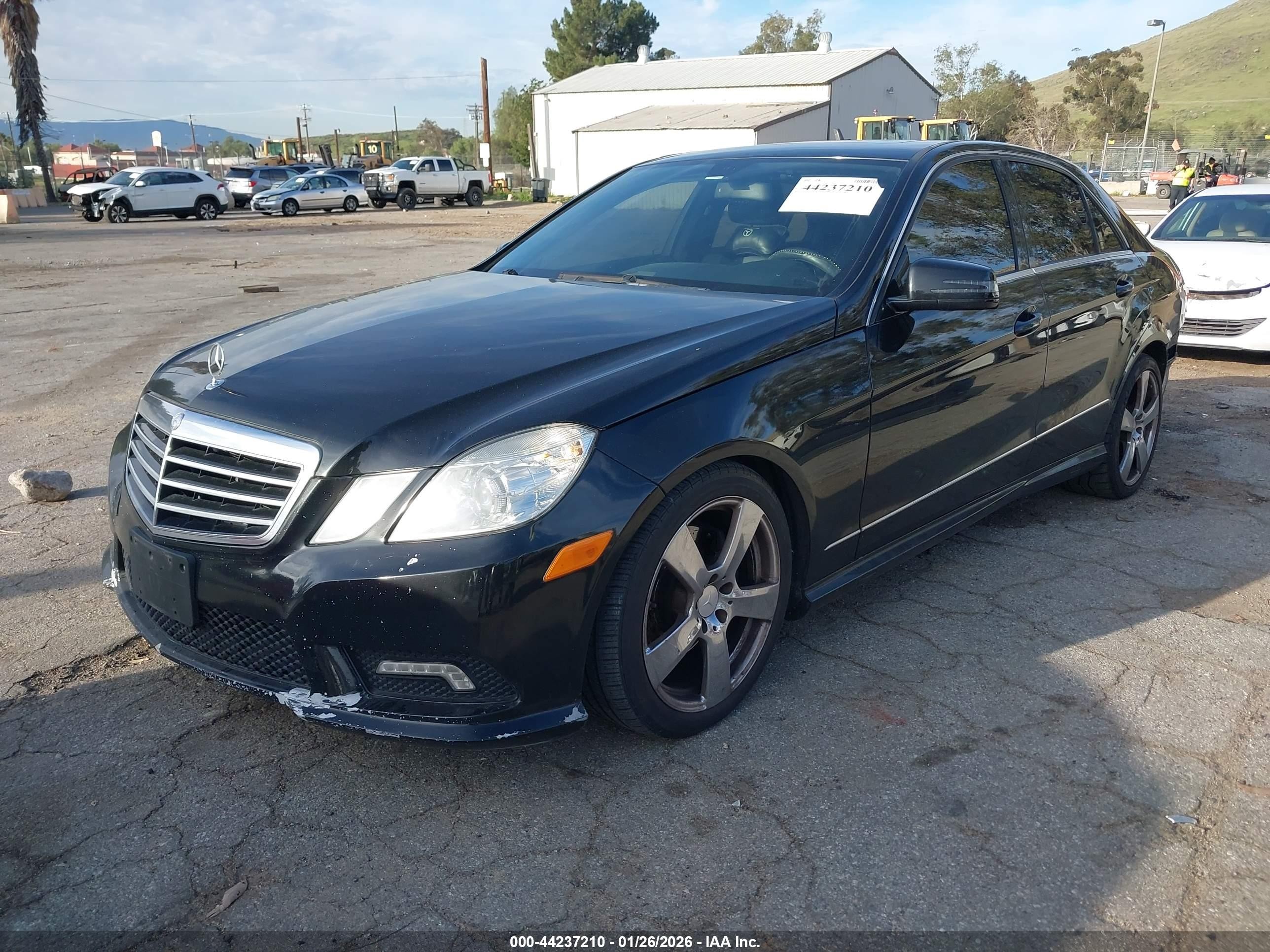 2011 Mercedes-benz E 350   Black vin: WDDHF5GBXBA403802