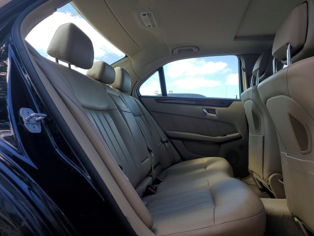 2011 Mercedes-benz E 350 Black vin: WDDHF5GBXBA494893