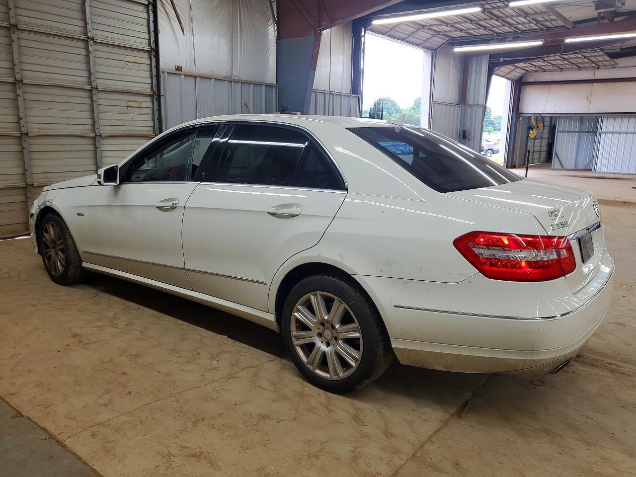 2012 Mercedes-benz E 350 Белый vin: WDDHF5KB0CA559498