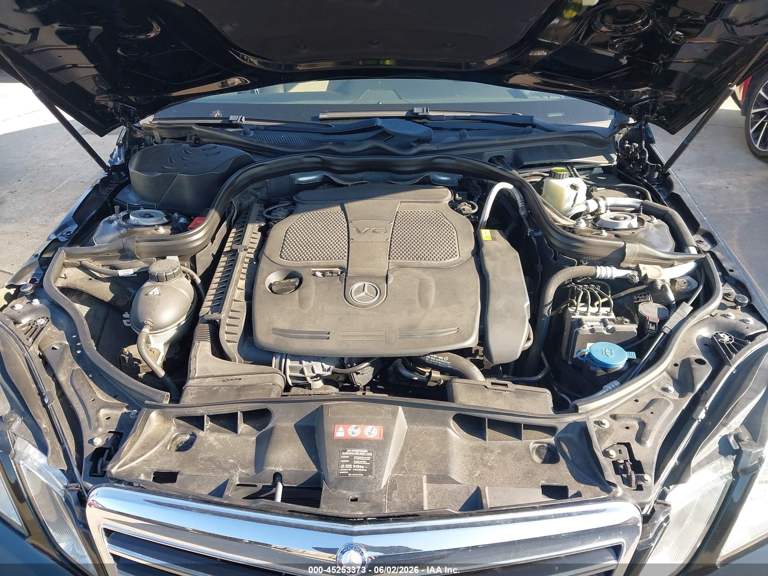 2012 Mercedes-benz E 350   Черный vin: WDDHF5KB0CA583784