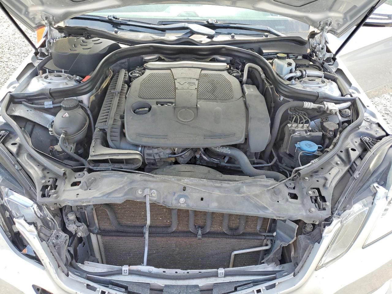 2012 Mercedes-benz E 350 Серебряный vin: WDDHF5KB0CA605881