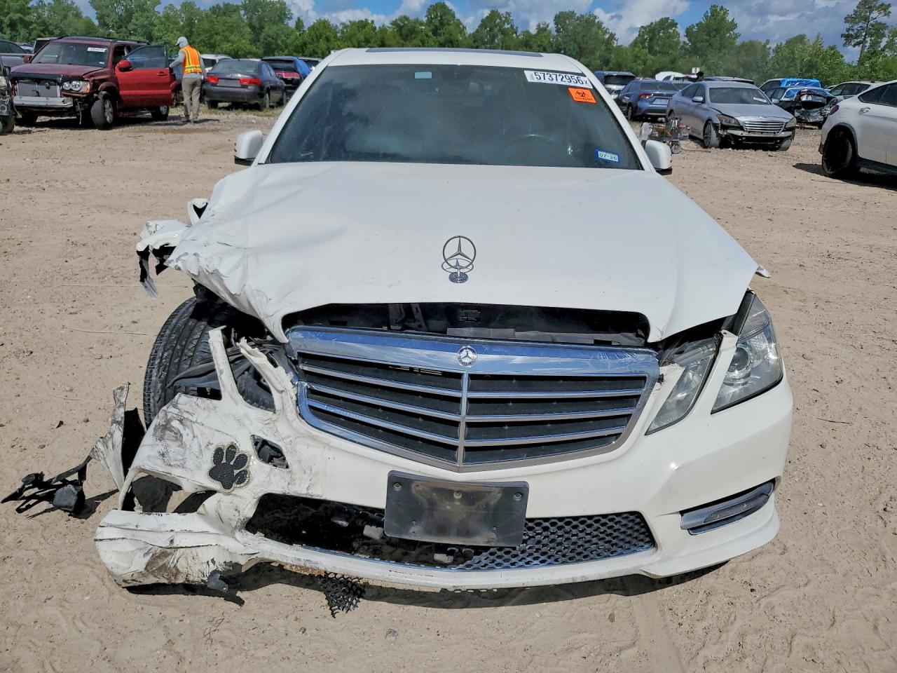 2013 Mercedes-benz E 350 White vin: WDDHF5KB0DA730980