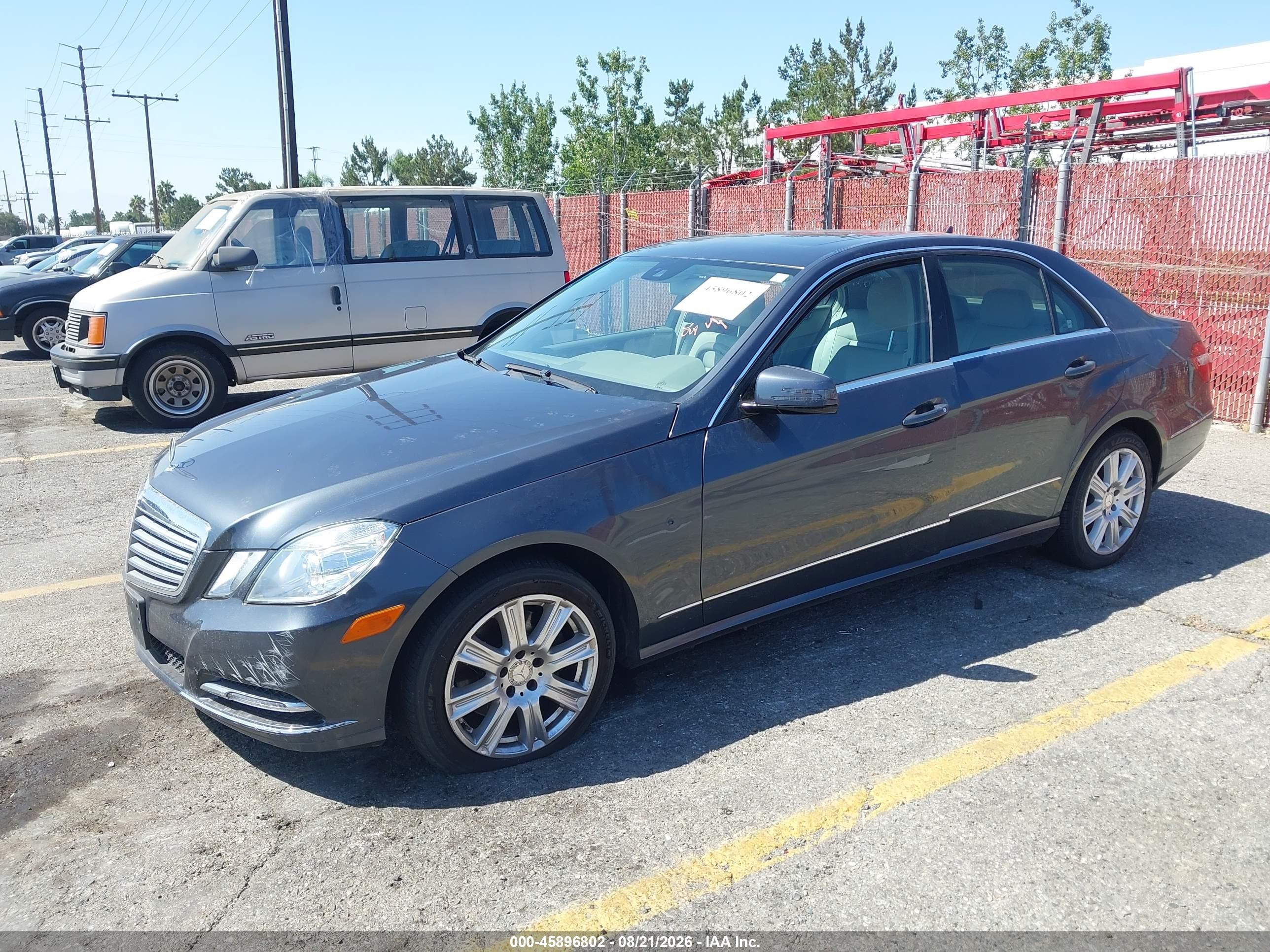 2013 Mercedes-benz E 350 Gray vin: WDDHF5KB0DA739209